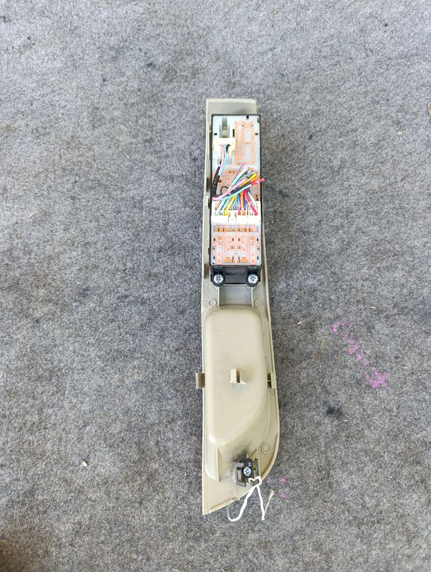 https://ycs.partsauto.market/partsauto-images/thmbs/userImages/d9b05010c61782443e0b3e264cf05921/part/a91c7095-3128-4b86-8729-9362ea56c092_1783337421500.jpg