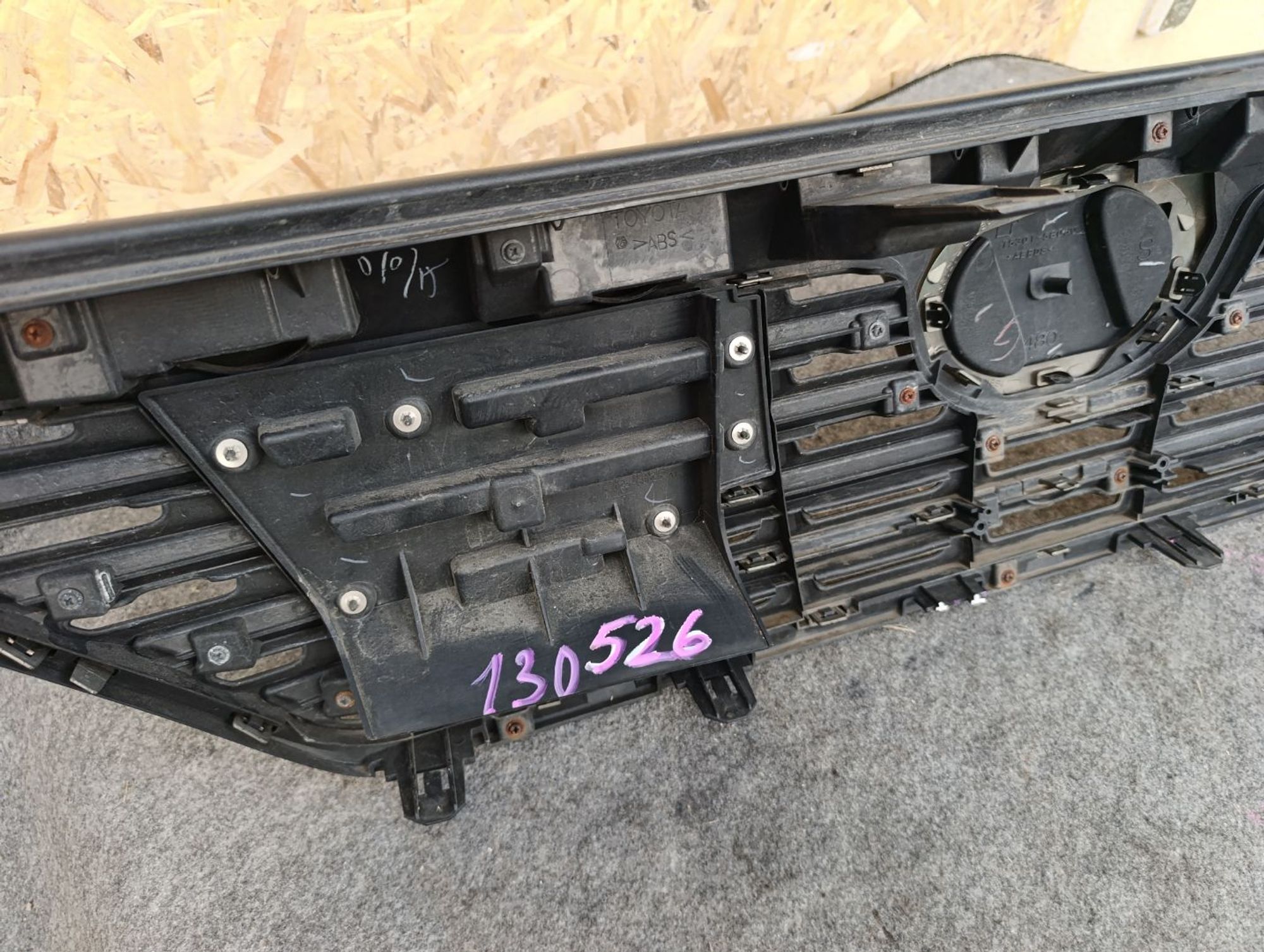 https://ycs.partsauto.market/partsauto-images/thmbs/userImages/d9b05010c61782443e0b3e264cf05921/part/abb99ab4-e558-43a0-a6f5-fb27acf66a0b_1783517506815.jpg