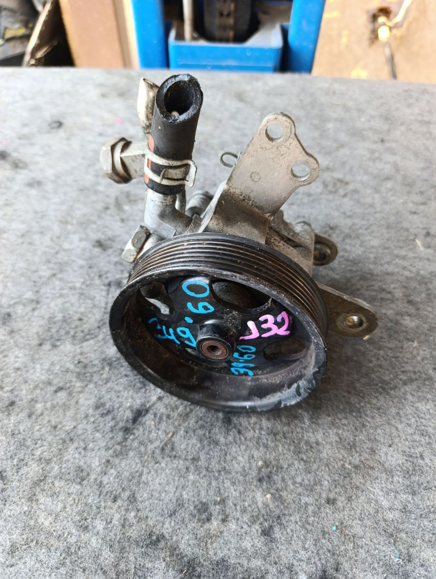 https://ycs.partsauto.market/partsauto-images/thmbs/userImages/d9b05010c61782443e0b3e264cf05921/part/abbb77bd-dbc5-4aeb-8a80-a4b120c170dc_1783512367001.jpg