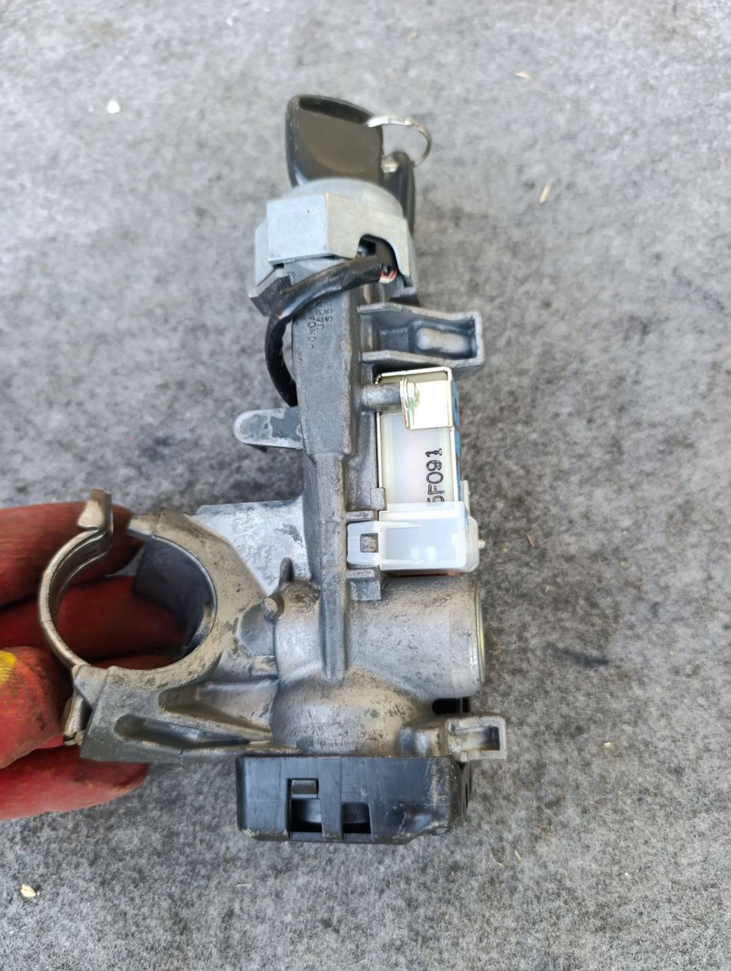 https://ycs.partsauto.market/partsauto-images/thmbs/userImages/d9b05010c61782443e0b3e264cf05921/part/ae57428b-6502-43a5-9087-44eff163f5fa_1783436633618.jpg