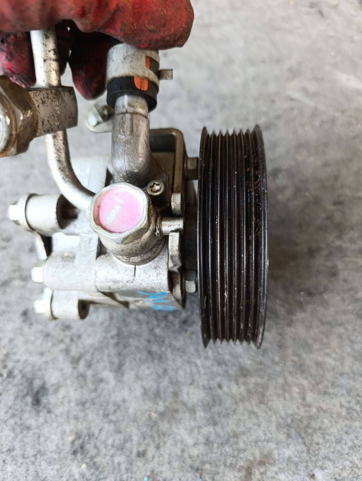 https://ycs.partsauto.market/partsauto-images/thmbs/userImages/d9b05010c61782443e0b3e264cf05921/part/aec2daf3-4ae7-49c3-a221-5e6221207424_1783512371393.jpg