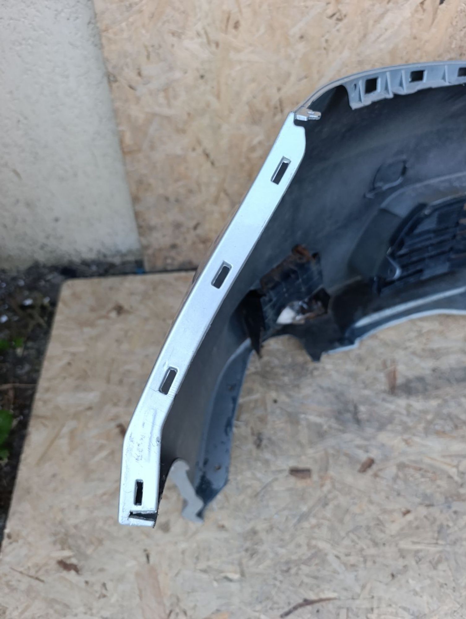 https://ycs.partsauto.market/partsauto-images/thmbs/userImages/d9b05010c61782443e0b3e264cf05921/part/aee4be8b-97c2-4b0e-a639-419133468a41_1782492960954.jpg