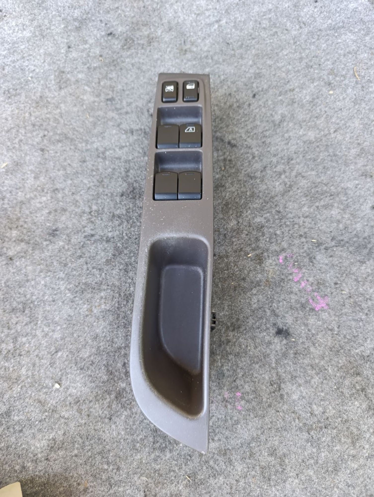 https://ycs.partsauto.market/partsauto-images/thmbs/userImages/d9b05010c61782443e0b3e264cf05921/part/b2ff73df-fcd2-412f-aa05-03ae4e9d7d35_1783337436558.jpg