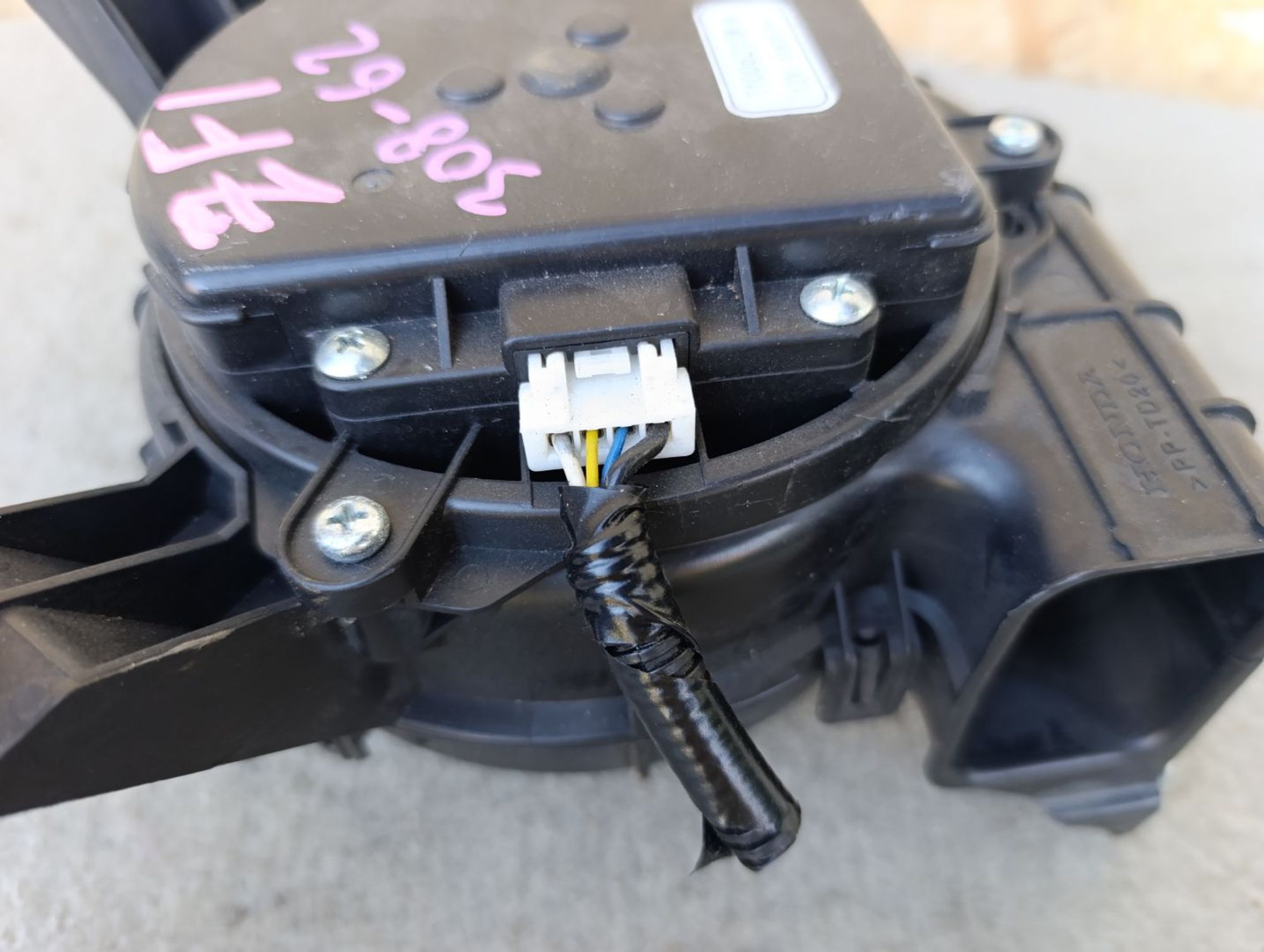 https://ycs.partsauto.market/partsauto-images/thmbs/userImages/d9b05010c61782443e0b3e264cf05921/part/b462aaea-65d3-427f-8e4f-8c0b344051d2_1785509607372.jpg