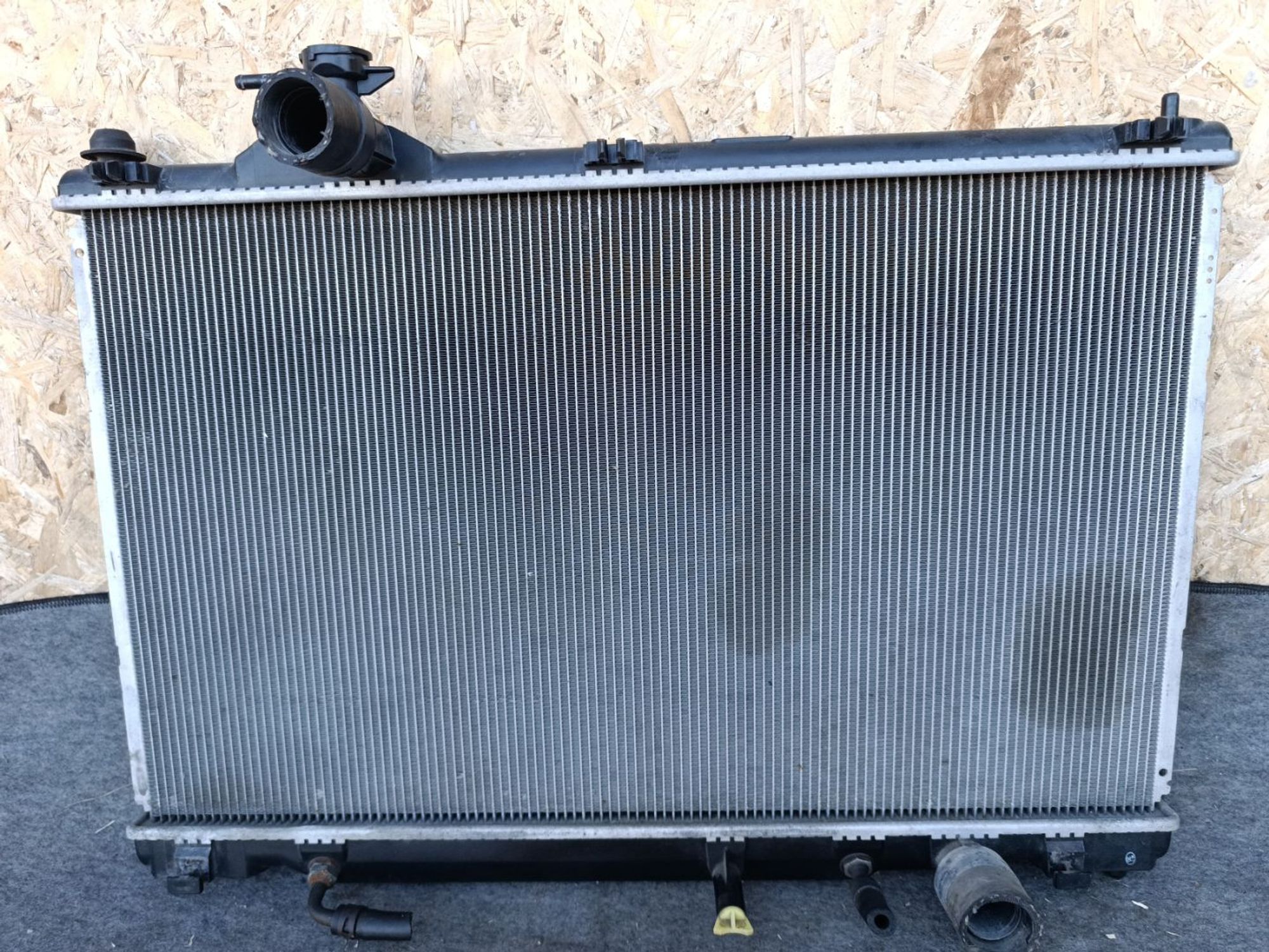 https://ycs.partsauto.market/partsauto-images/thmbs/userImages/d9b05010c61782443e0b3e264cf05921/part/b48ff31f-705d-41bf-ba8b-a1e994362b6b_1781620945151.jpg