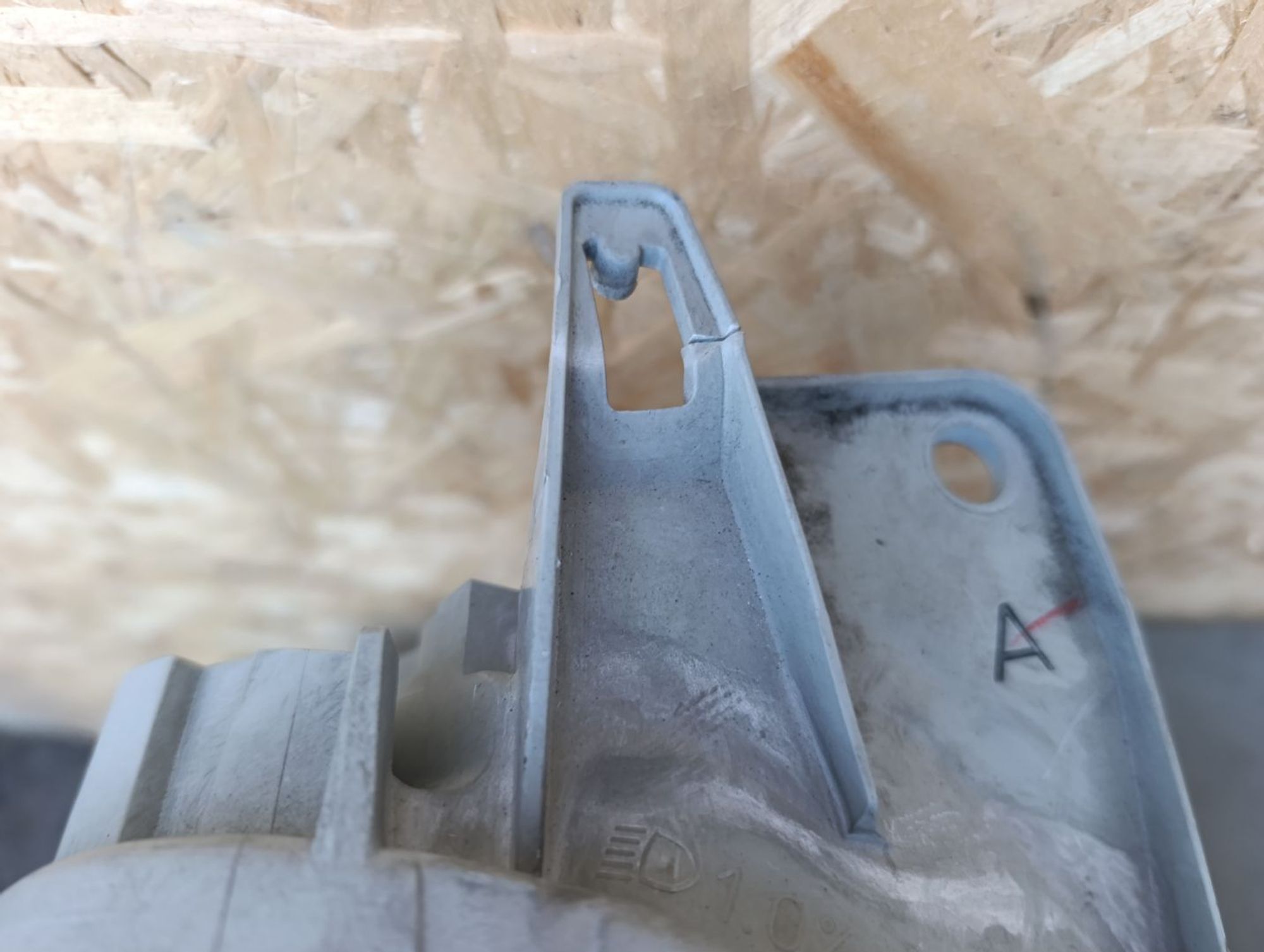 https://ycs.partsauto.market/partsauto-images/thmbs/userImages/d9b05010c61782443e0b3e264cf05921/part/b5160e91-6881-4e5b-96c4-21ec534cf273_1784909702686.jpg