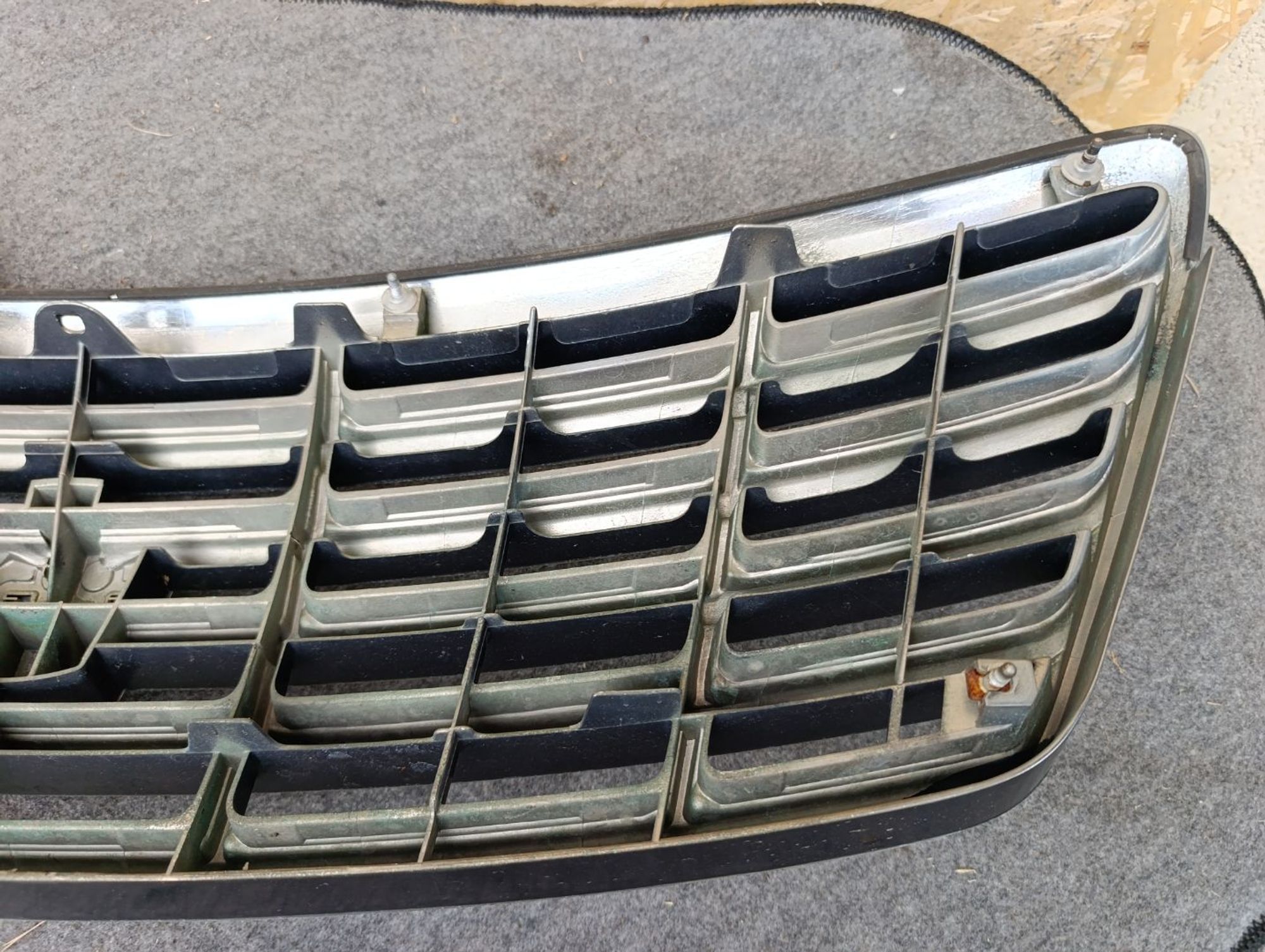 https://ycs.partsauto.market/partsauto-images/thmbs/userImages/d9b05010c61782443e0b3e264cf05921/part/b5225322-21b6-408a-8592-e0036f4976a1_1783522480536.jpg