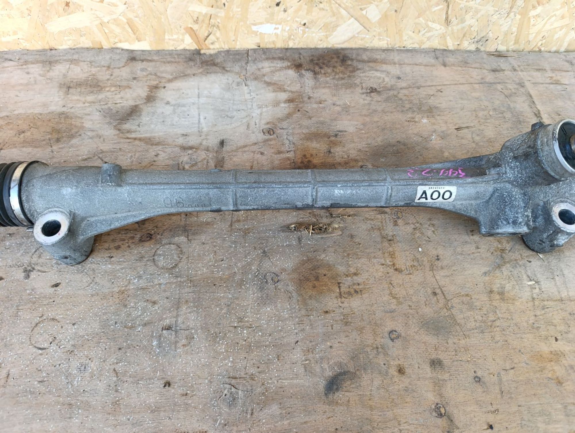 https://ycs.partsauto.market/partsauto-images/thmbs/userImages/d9b05010c61782443e0b3e264cf05921/part/b5fe096b-0c9d-495e-b001-9f1681b9c908_1784297896976.jpg