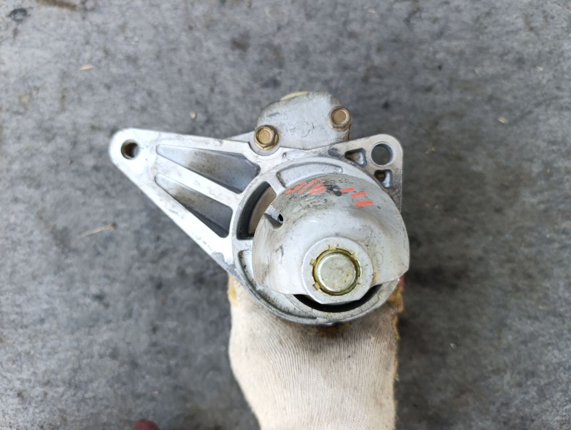 https://ycs.partsauto.market/partsauto-images/thmbs/userImages/d9b05010c61782443e0b3e264cf05921/part/b6f28365-7033-42a2-986c-ba666780acdd_1783500866869.jpg