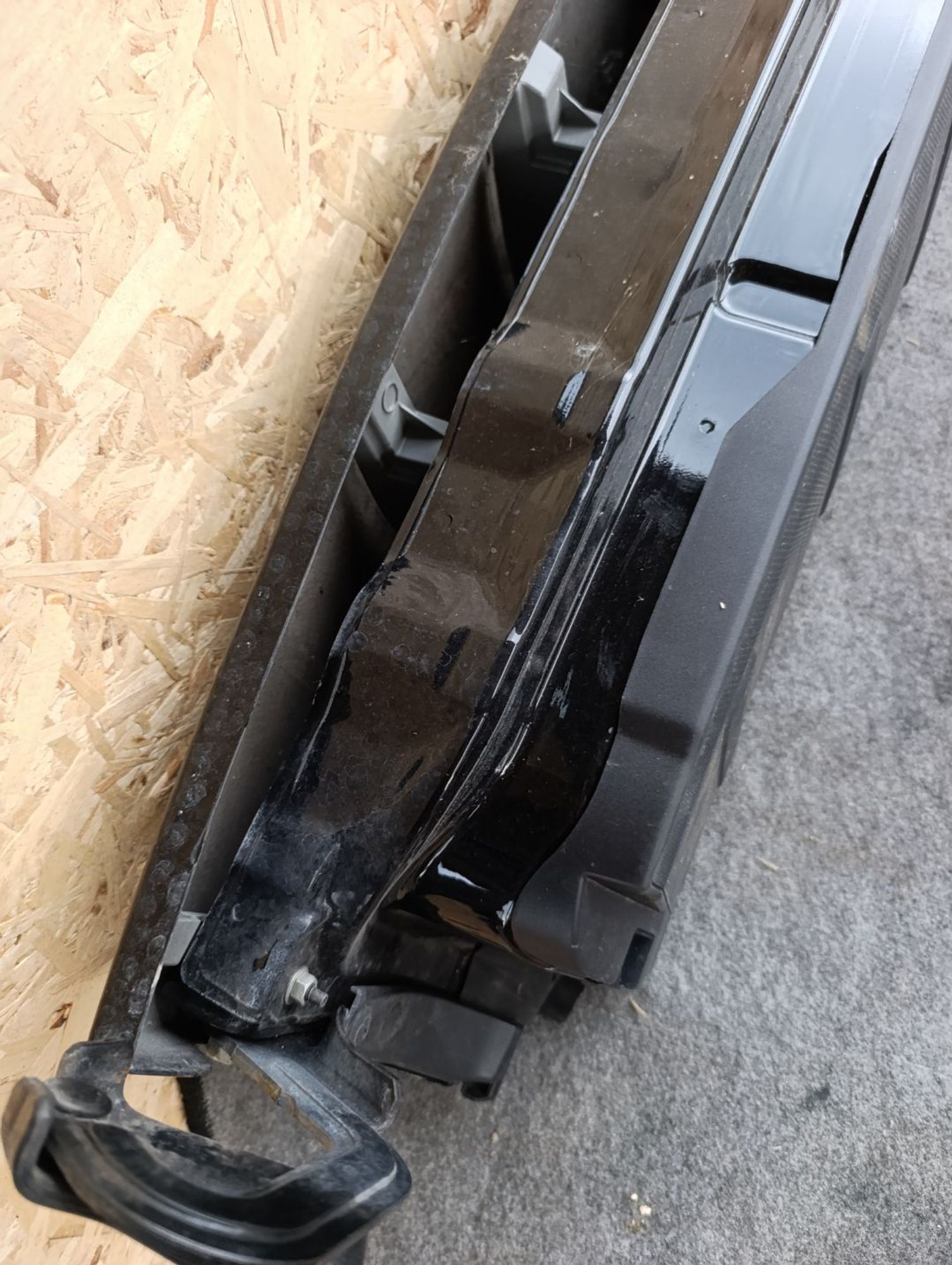 https://ycs.partsauto.market/partsauto-images/thmbs/userImages/d9b05010c61782443e0b3e264cf05921/part/b7e9692c-fbbf-42fd-a1f0-d27f008aaf6f_1783526955199.jpg