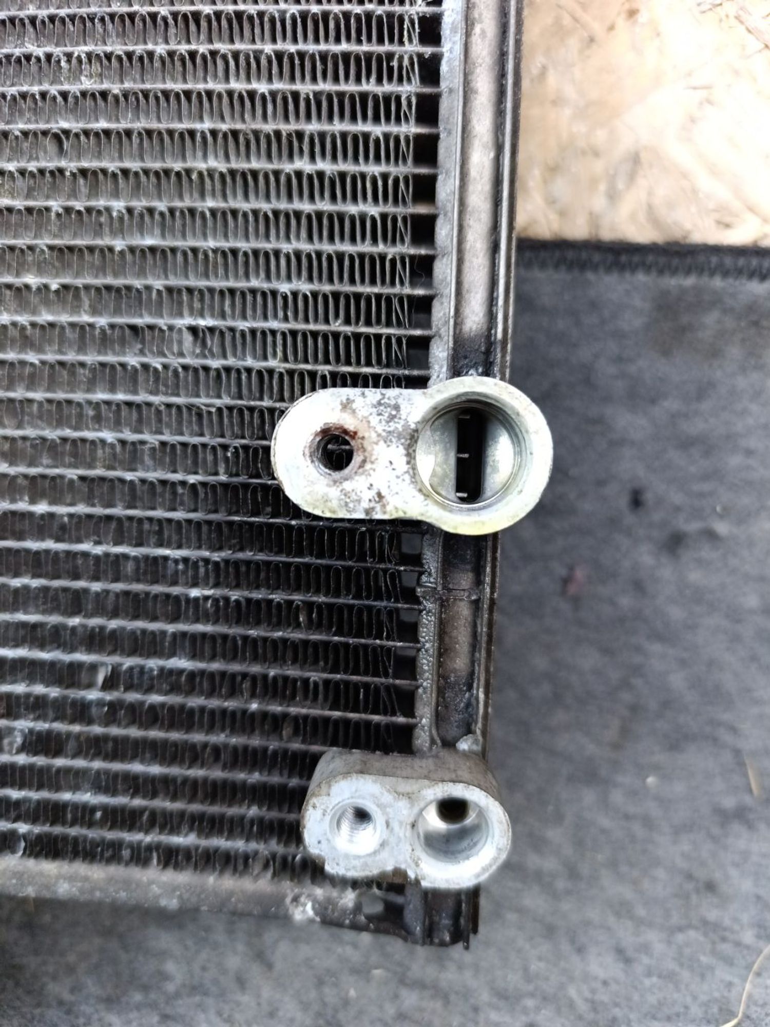 https://ycs.partsauto.market/partsauto-images/thmbs/userImages/d9b05010c61782443e0b3e264cf05921/part/b92ce26f-25a6-4ee8-a8e6-5e634fe18809_1781626326294.jpg