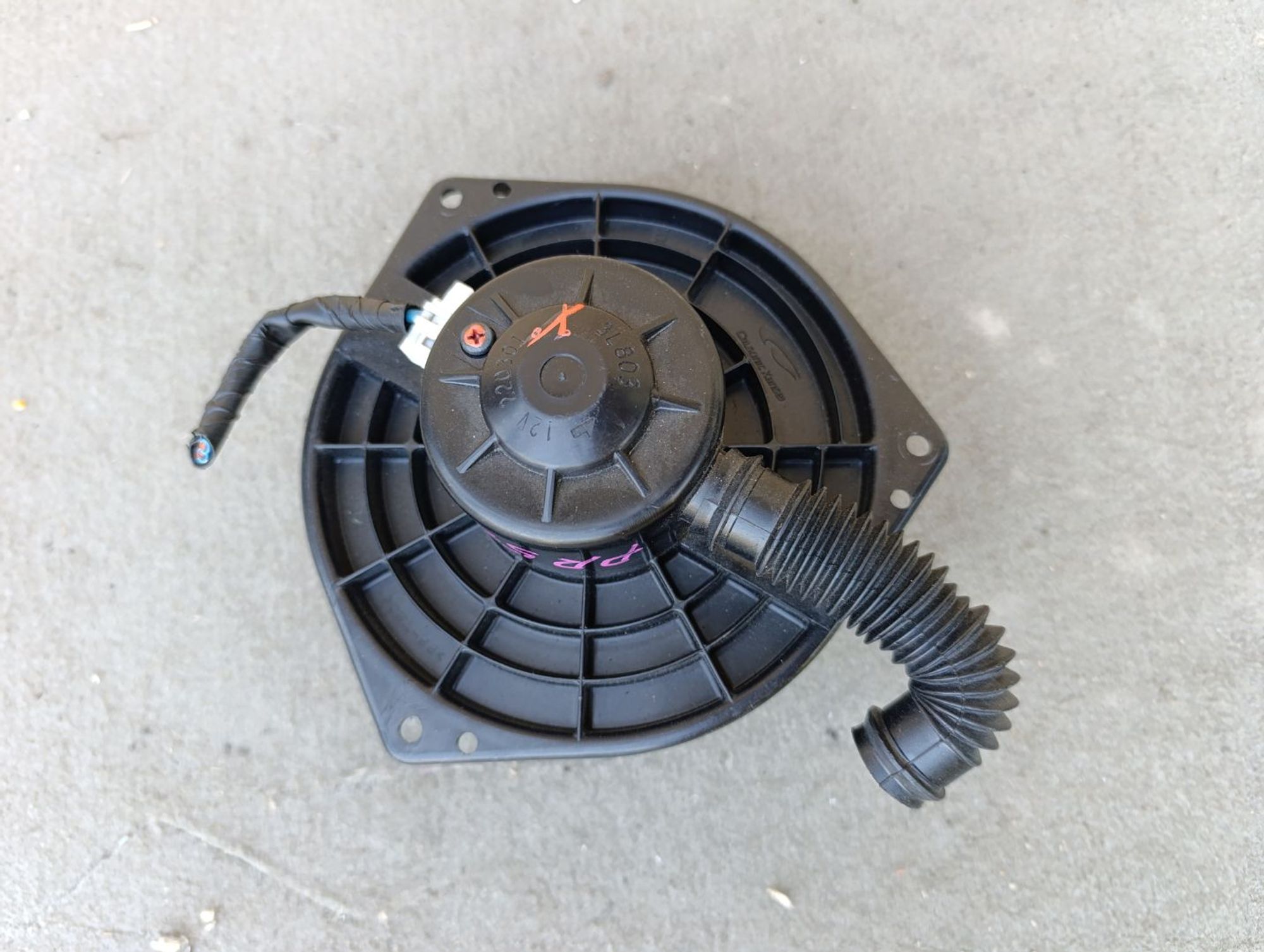 https://ycs.partsauto.market/partsauto-images/thmbs/userImages/d9b05010c61782443e0b3e264cf05921/part/b9362d5a-172e-409d-a729-cd5647965479_1785586928616.jpg
