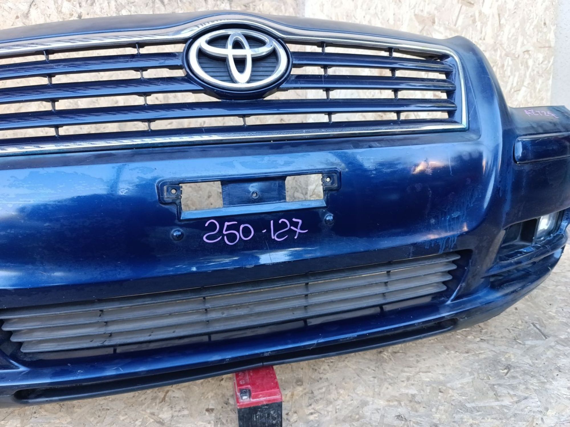 Бампер передний Toyota Avensis azt250, 9000 рублей, Ленина