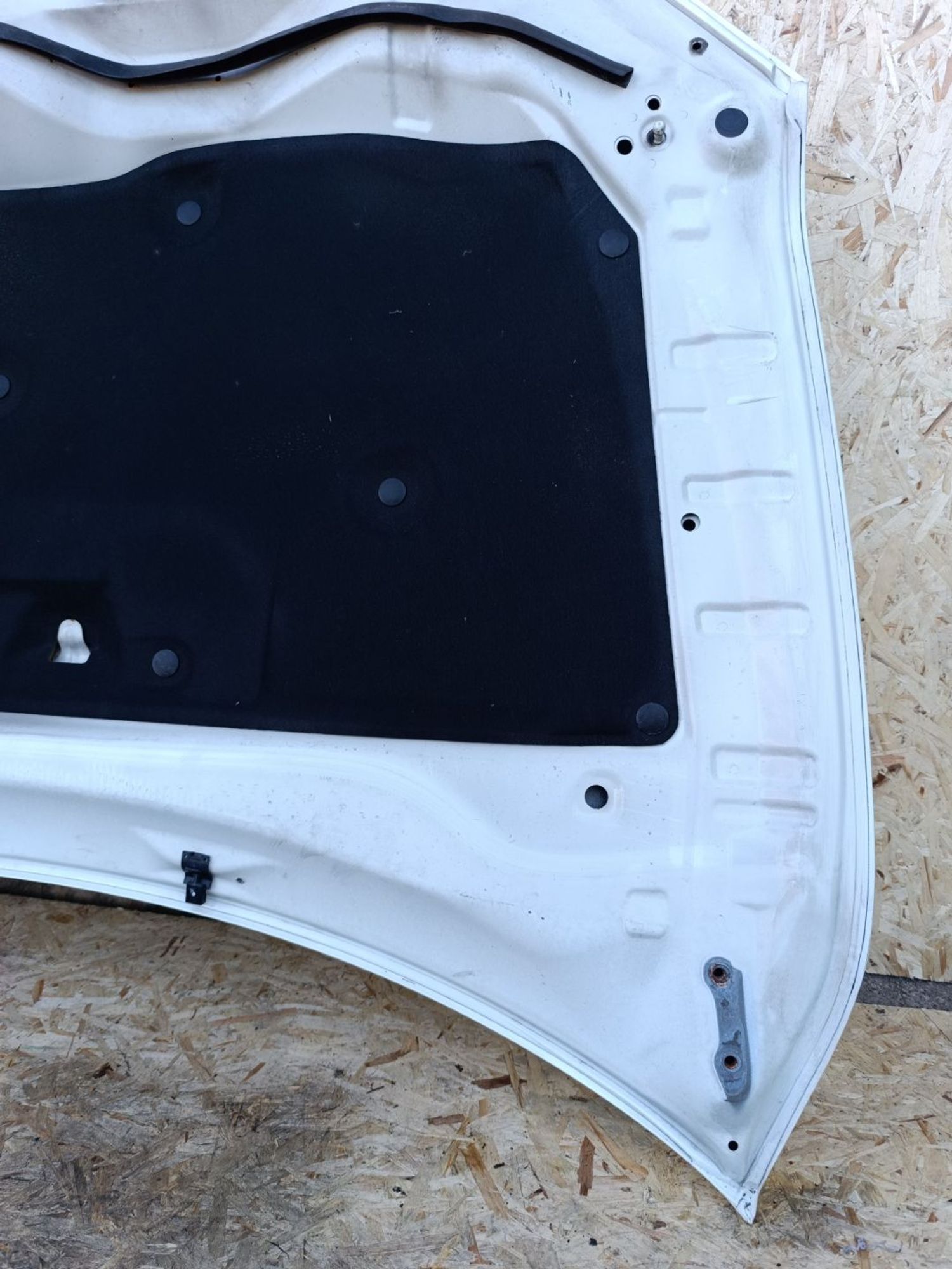 https://ycs.partsauto.market/partsauto-images/thmbs/userImages/d9b05010c61782443e0b3e264cf05921/part/ba4ad2de-d67e-4cc0-9f7a-551d5a7638a4_1781705553912.jpg