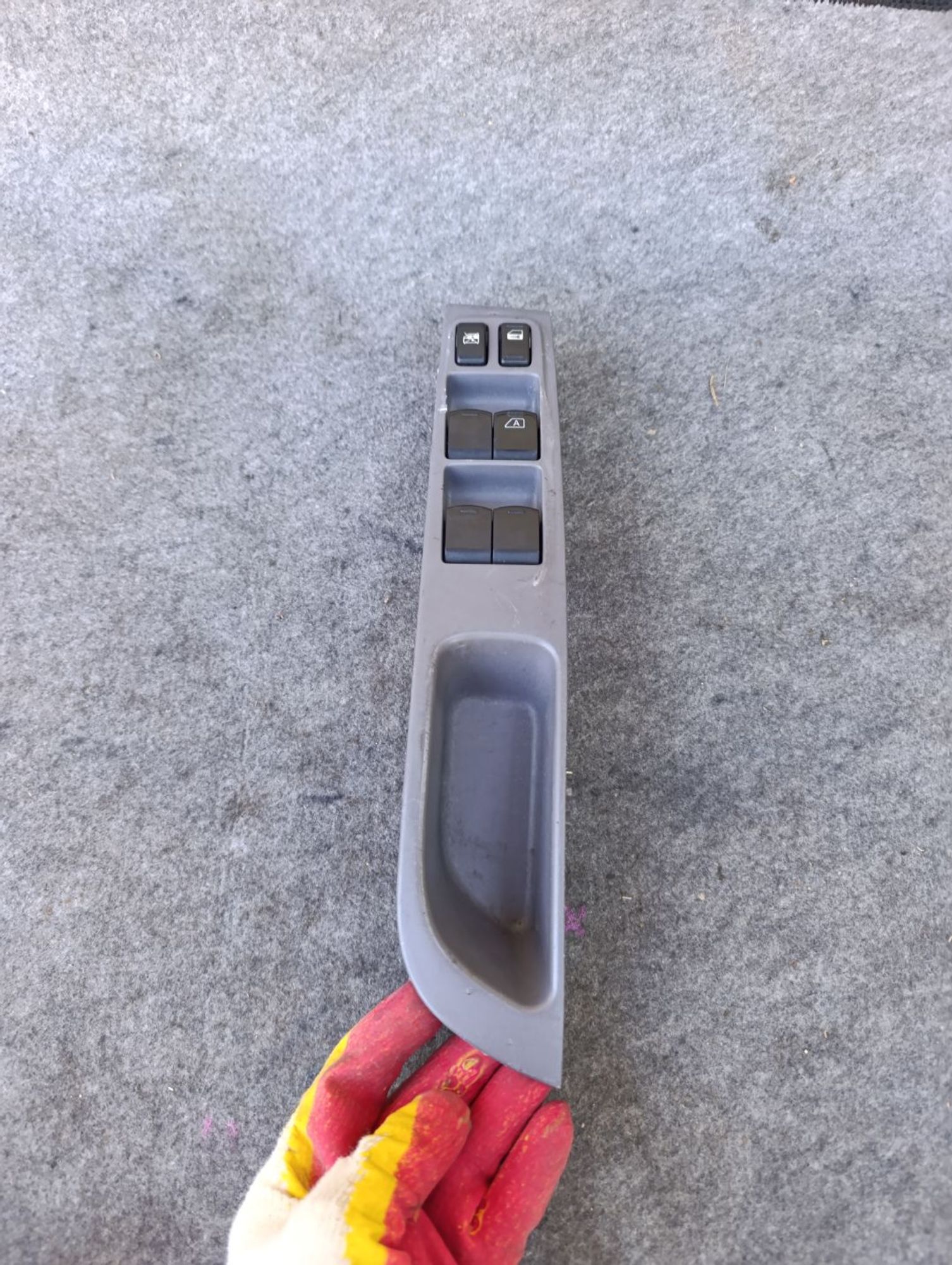https://ycs.partsauto.market/partsauto-images/thmbs/userImages/d9b05010c61782443e0b3e264cf05921/part/bbcccc11-4d19-4a99-a8d9-97f3d0c6ffda_1783337697964.jpg
