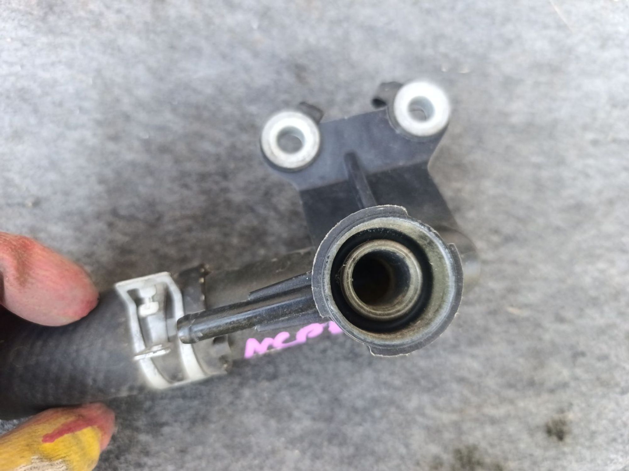 https://ycs.partsauto.market/partsauto-images/thmbs/userImages/d9b05010c61782443e0b3e264cf05921/part/bd37b737-b155-4a34-ac15-29fff450d2a9_1780668396190.jpg