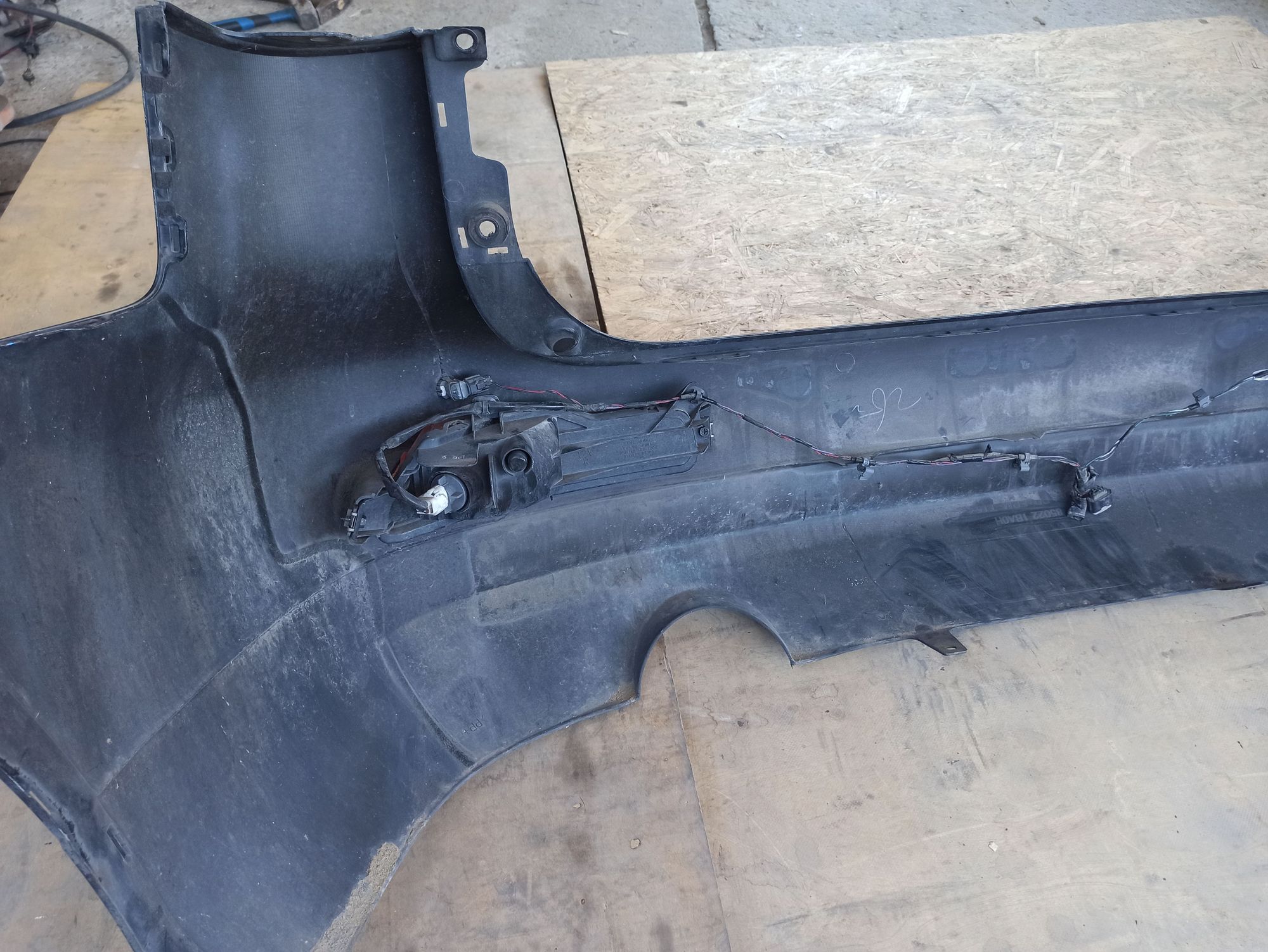 https://ycs.partsauto.market/partsauto-images/thmbs/userImages/d9b05010c61782443e0b3e264cf05921/part/be12660b-e4f4-4f6c-90a1-4b0c2ba61742_1719736399187.jpg
