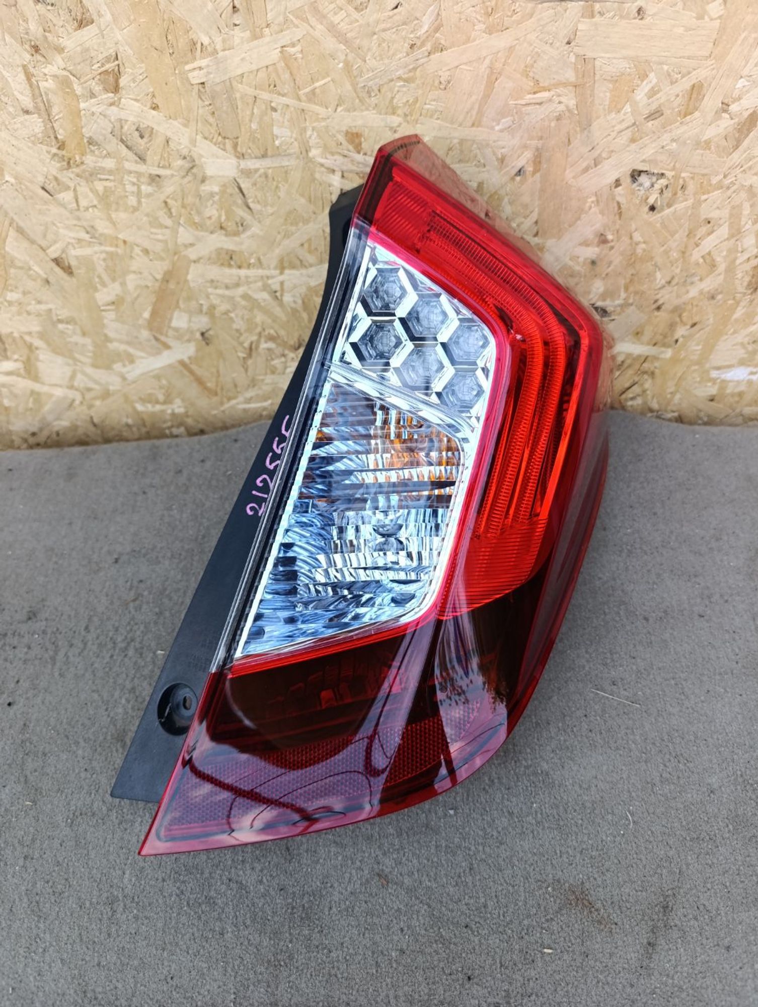 https://ycs.partsauto.market/partsauto-images/thmbs/userImages/d9b05010c61782443e0b3e264cf05921/part/bec0cbce-b34a-4152-8d33-39a244040f9e_1784730966756.jpg
