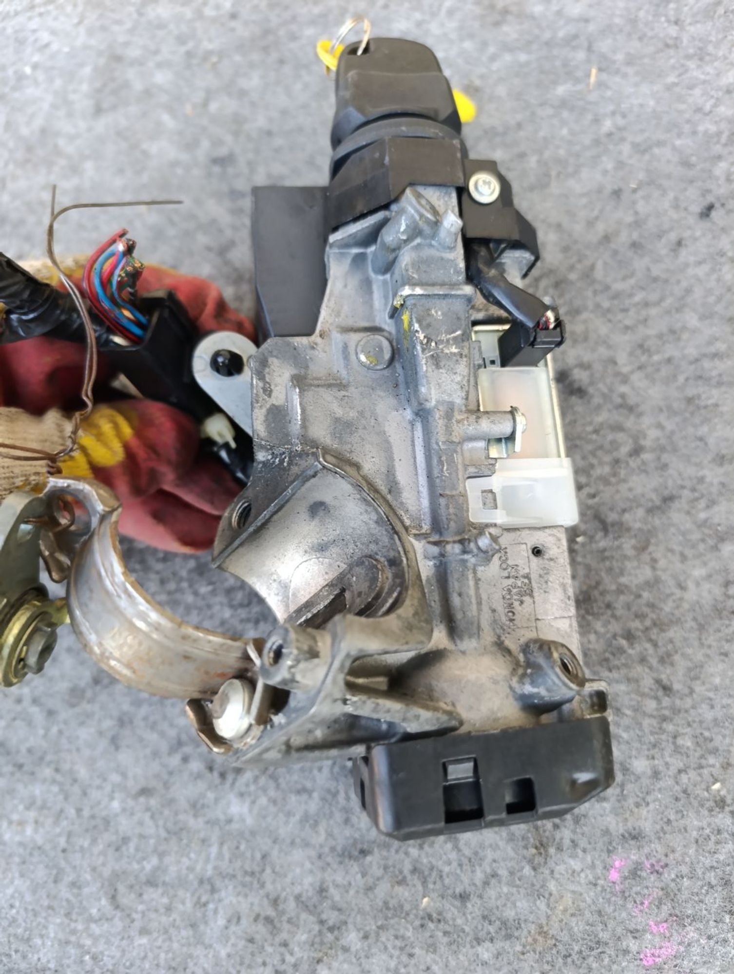 https://ycs.partsauto.market/partsauto-images/thmbs/userImages/d9b05010c61782443e0b3e264cf05921/part/bfd3d091-99d1-47b6-acdd-67847bc56e0b_1783436398673.jpg