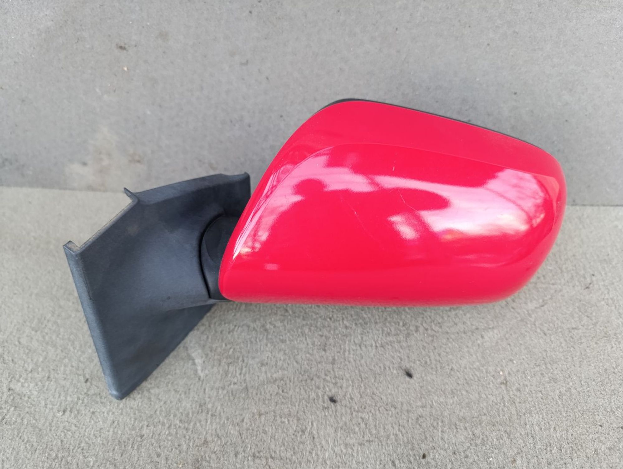 https://ycs.partsauto.market/partsauto-images/thmbs/userImages/d9b05010c61782443e0b3e264cf05921/part/c0595664-32e6-4b88-80c3-1215eefd709d_1736601828159.jpg