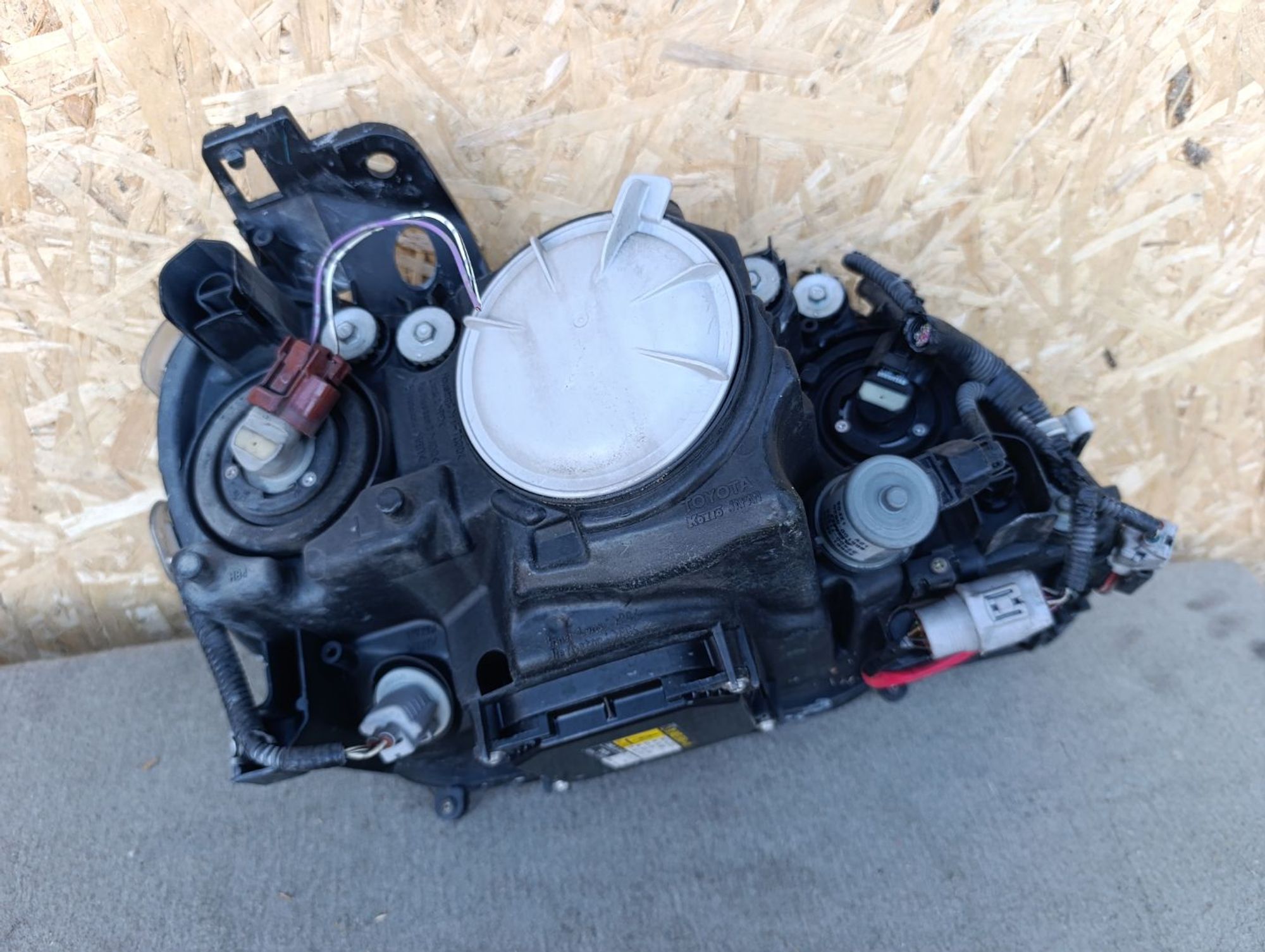 https://ycs.partsauto.market/partsauto-images/thmbs/userImages/d9b05010c61782443e0b3e264cf05921/part/c076553f-96c8-42e7-9e53-61554cf2c7da_1785336268148.jpg