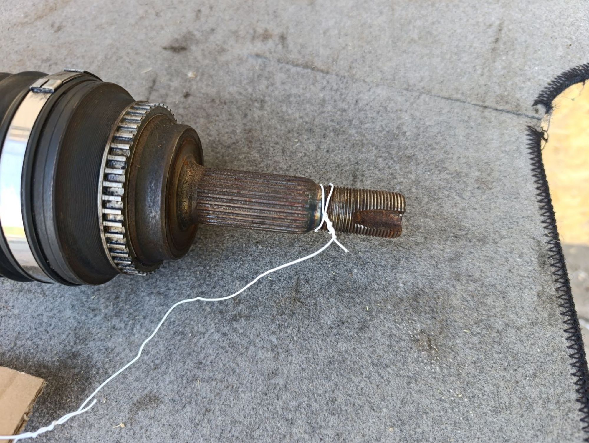 https://ycs.partsauto.market/partsauto-images/thmbs/userImages/d9b05010c61782443e0b3e264cf05921/part/c392016b-0383-476b-a6d8-bd8e49c2be61_1783776069919.jpg