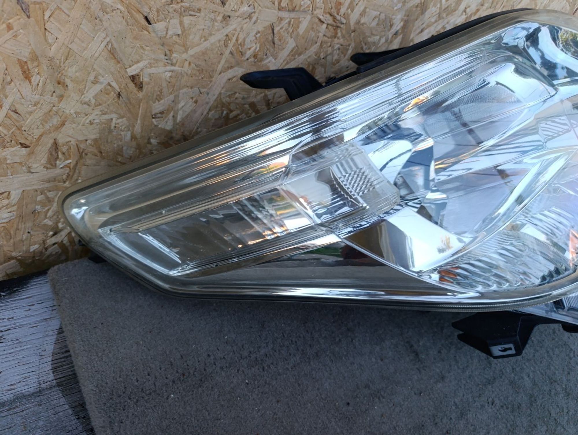 Фара правая Toyota Alphard anh20w 58-22, 21000 рублей, Ленина