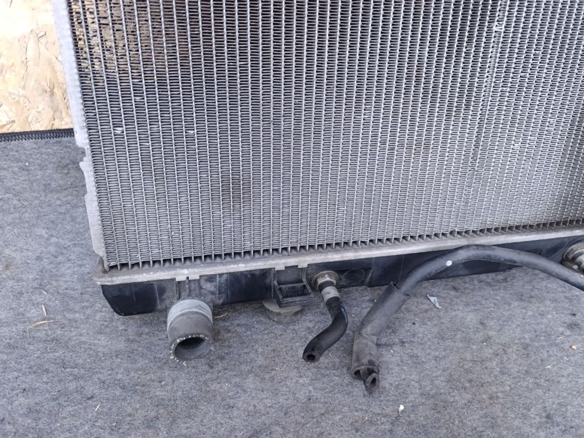 https://ycs.partsauto.market/partsauto-images/thmbs/userImages/d9b05010c61782443e0b3e264cf05921/part/c45e3049-3fcc-4f19-a260-63aff4a84b6a_1781107943324.jpg