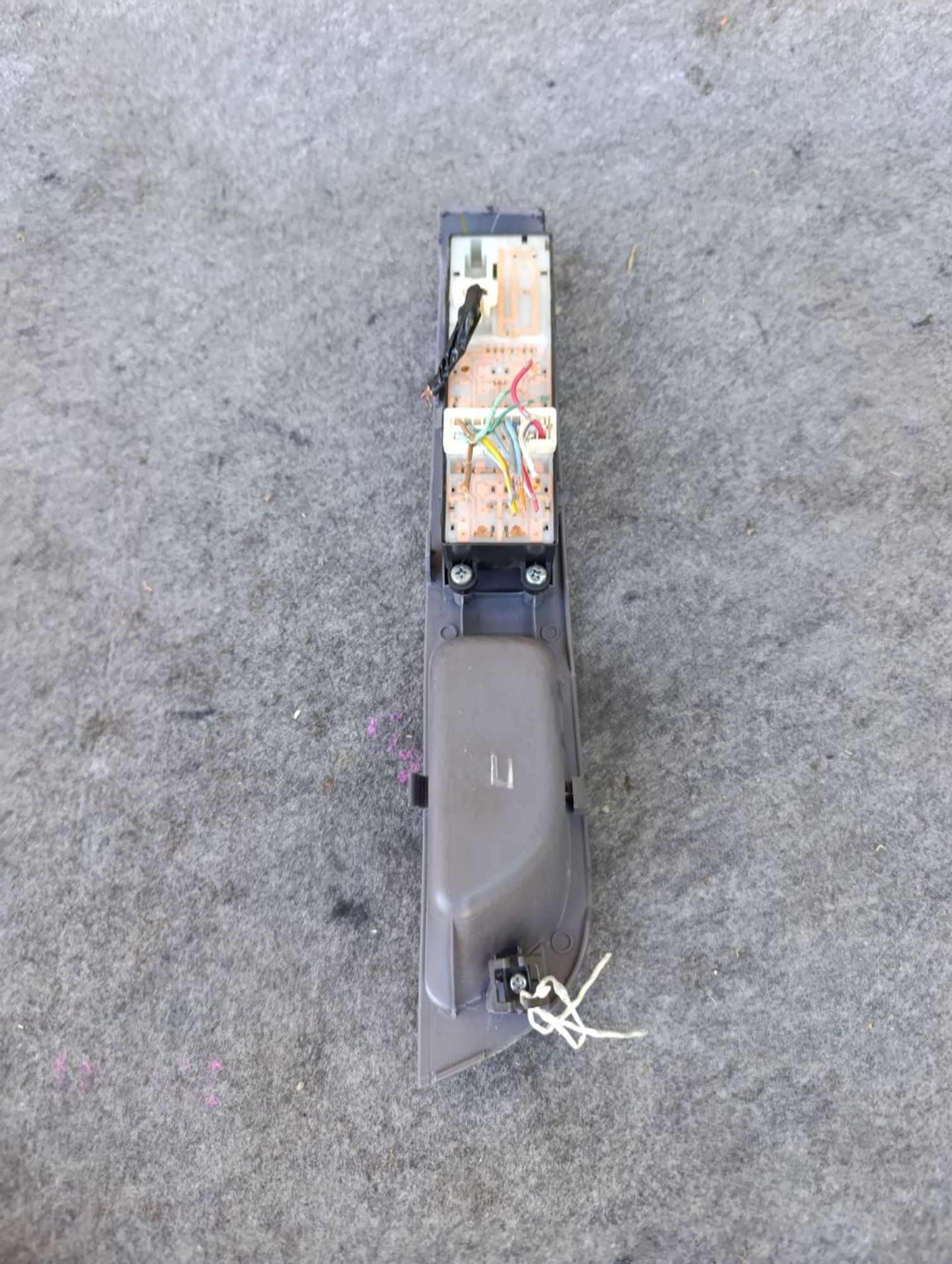 https://ycs.partsauto.market/partsauto-images/thmbs/userImages/d9b05010c61782443e0b3e264cf05921/part/c72afd48-47e9-4dd4-9b12-7ebefb07eb44_1783337704968.jpg