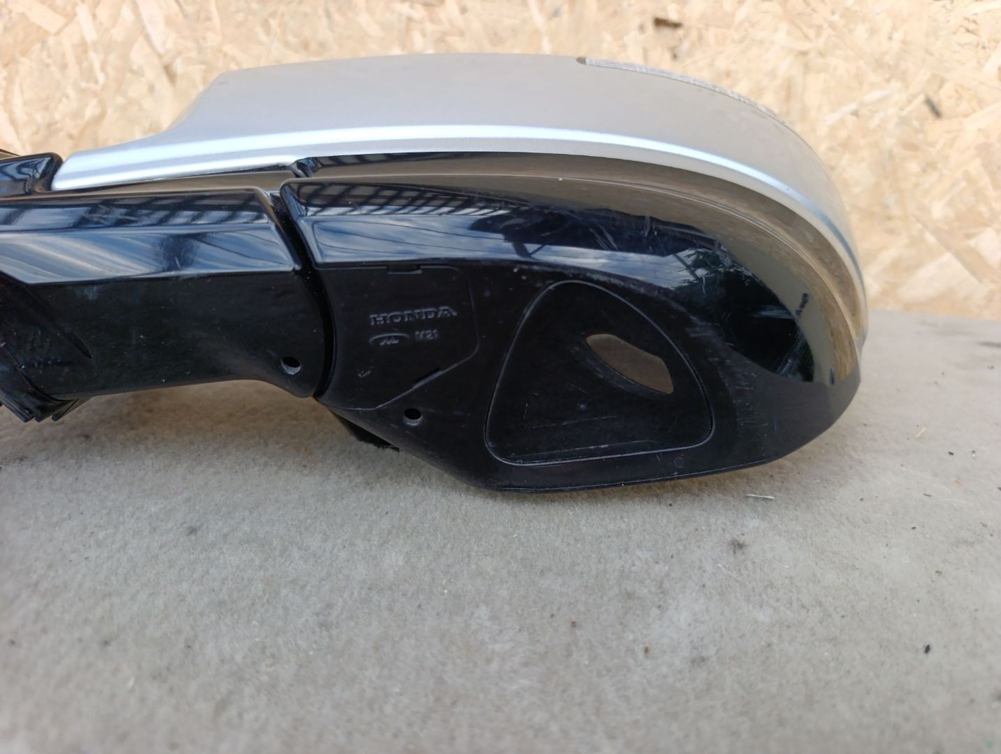 https://ycs.partsauto.market/partsauto-images/thmbs/userImages/d9b05010c61782443e0b3e264cf05921/part/c99c8e31-b16e-4947-8311-1984f4468296_1785768920748.jpg