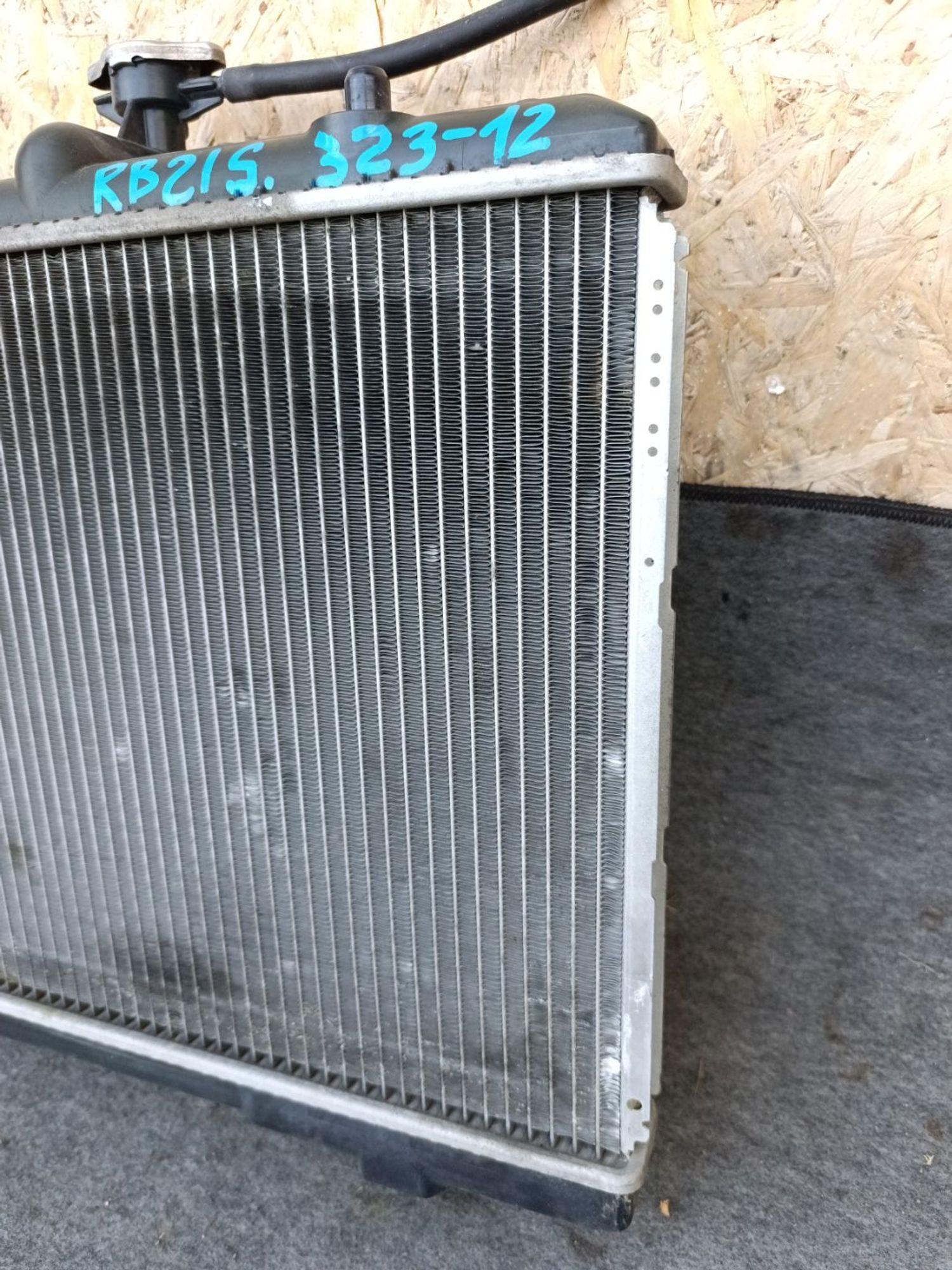 https://ycs.partsauto.market/partsauto-images/thmbs/userImages/d9b05010c61782443e0b3e264cf05921/part/cc8665c9-4a44-498b-ba9b-cf738fd52f4a_1781364495928.jpg