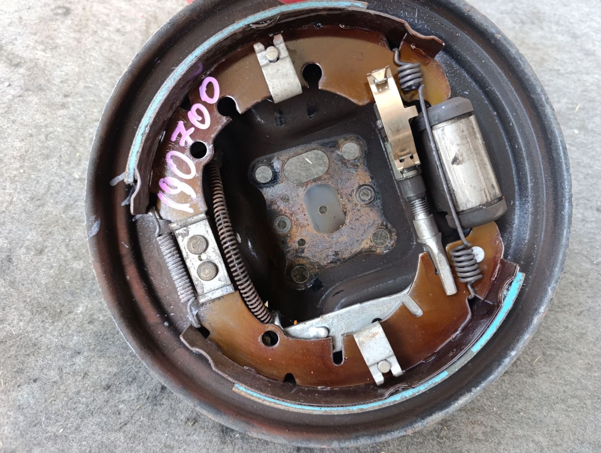 https://ycs.partsauto.market/partsauto-images/thmbs/userImages/d9b05010c61782443e0b3e264cf05921/part/cd05e749-4ad8-41a2-92e0-46a8479b81d5_1784453696257.jpg