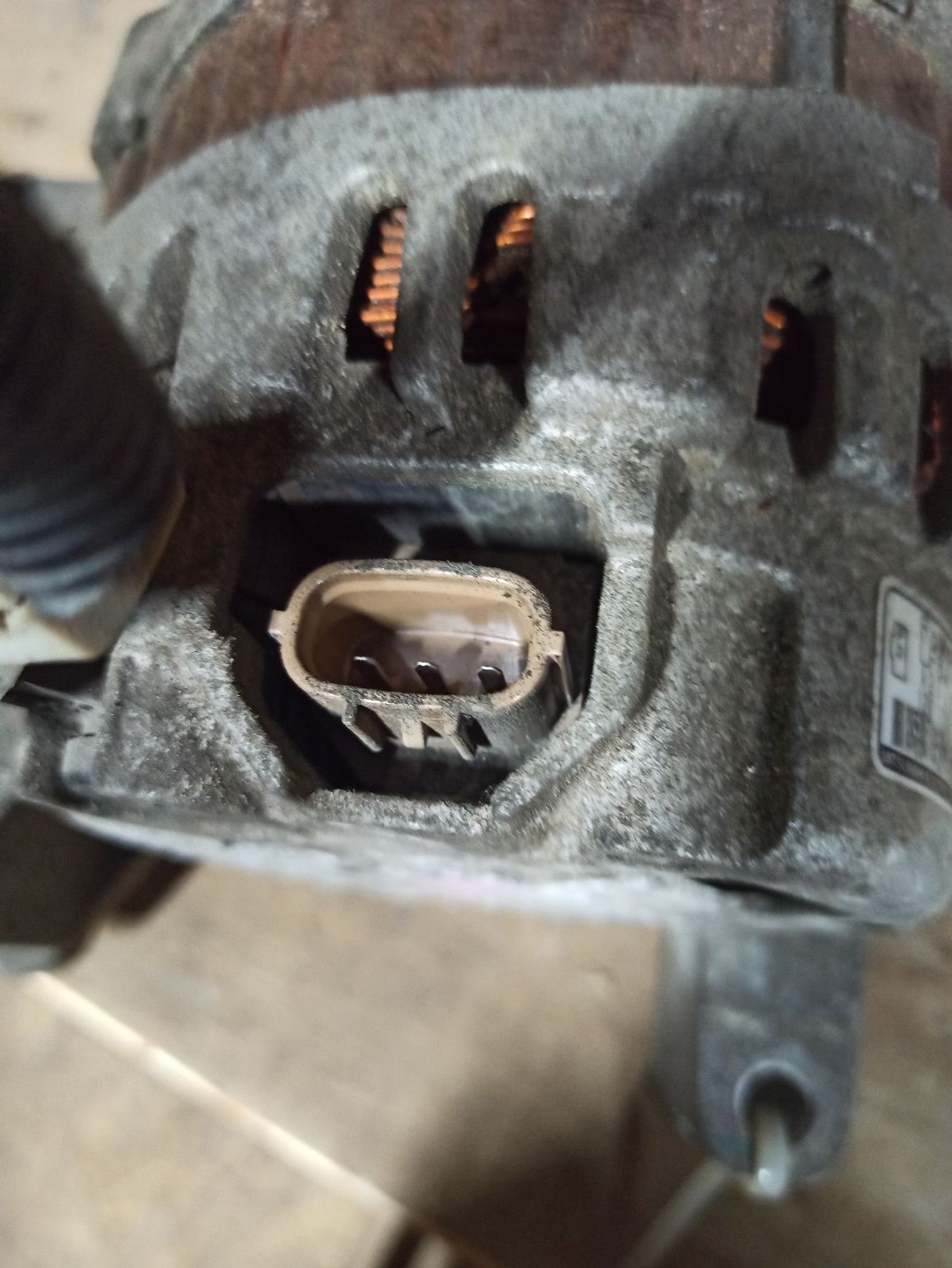 Генератор Mazda 3 BL LFDe, 3900 рублей, Ленина