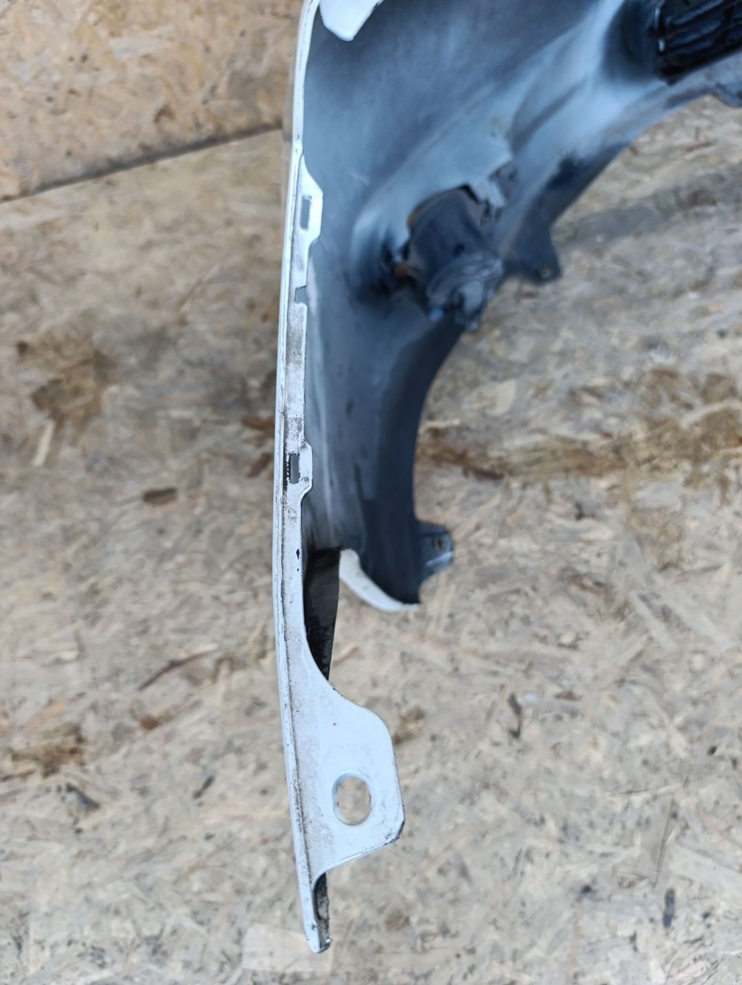 https://ycs.partsauto.market/partsauto-images/thmbs/userImages/d9b05010c61782443e0b3e264cf05921/part/d03e4013-ae1c-455e-b2e1-211172d09752_1783349434945.jpg