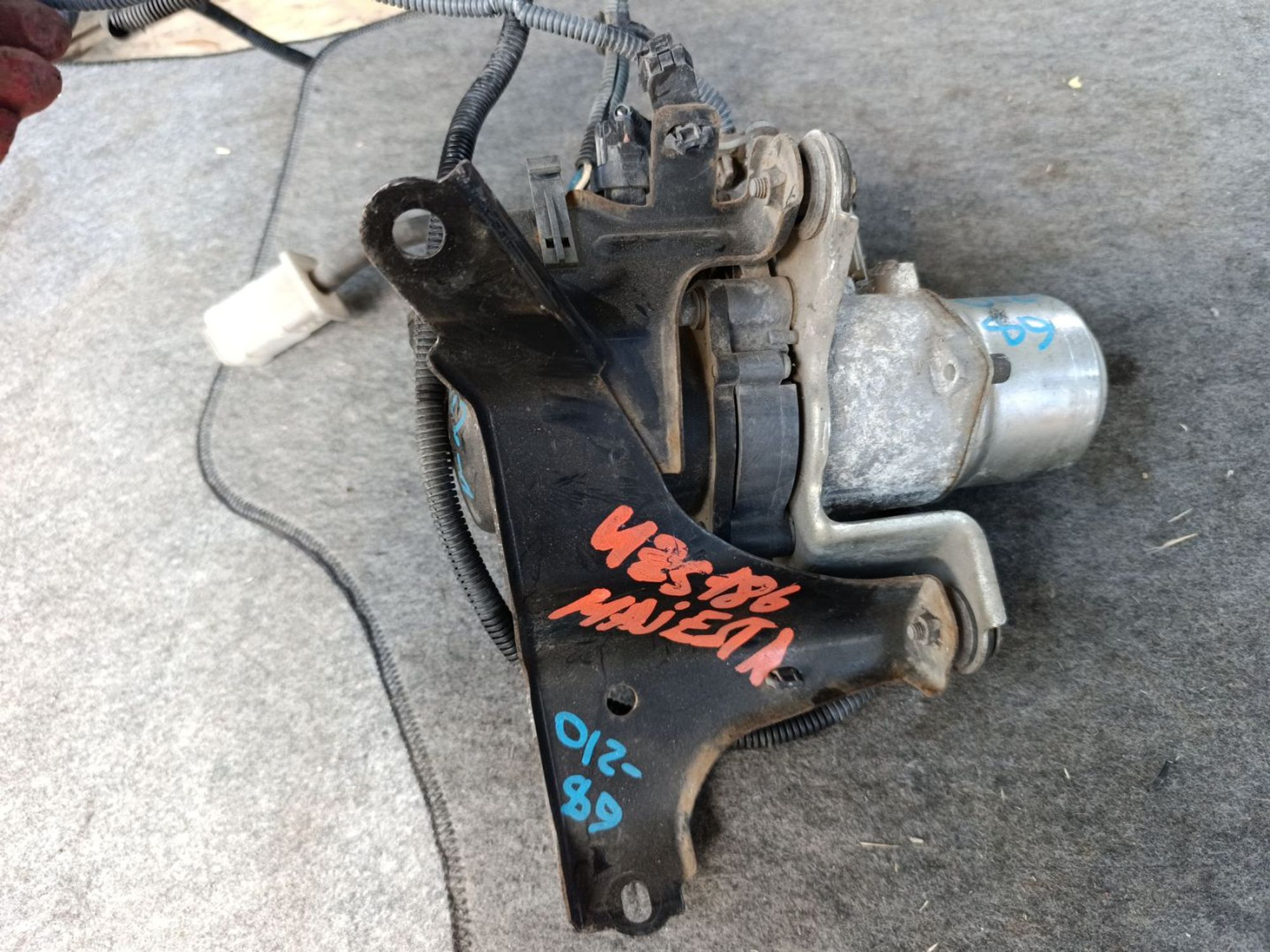 https://ycs.partsauto.market/partsauto-images/thmbs/userImages/d9b05010c61782443e0b3e264cf05921/part/d0983b86-ae63-4847-96c3-ad377b11700d_1781611459675.jpg