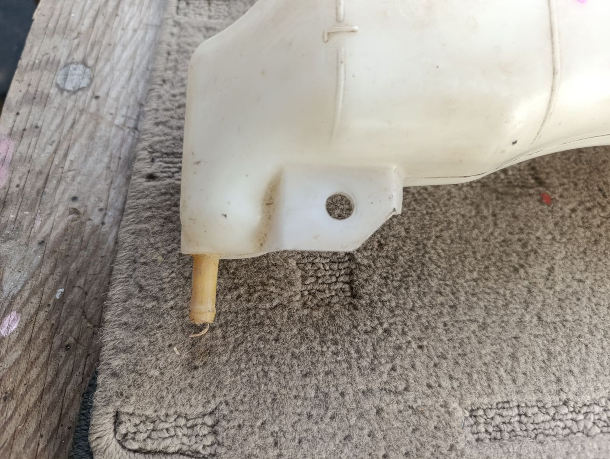 Расширительный бачок Mitsubishi Colt z21a, 250 рублей, Ленина