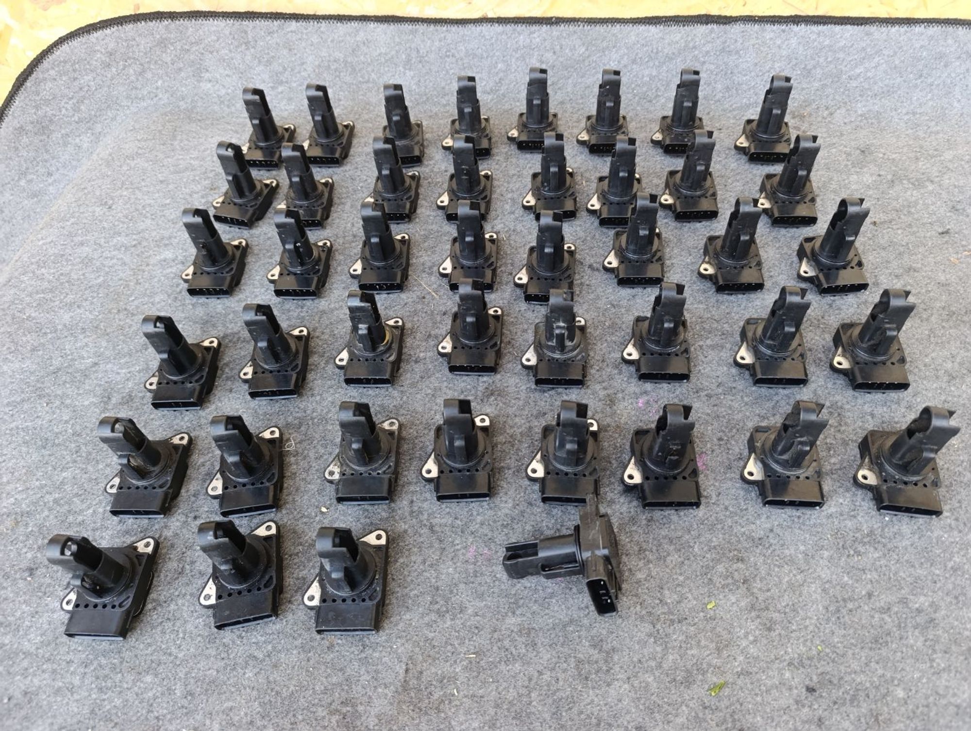 https://ycs.partsauto.market/partsauto-images/thmbs/userImages/d9b05010c61782443e0b3e264cf05921/part/d39f090d-99f0-492d-a9c7-538d941beef6_1783437792687.jpg