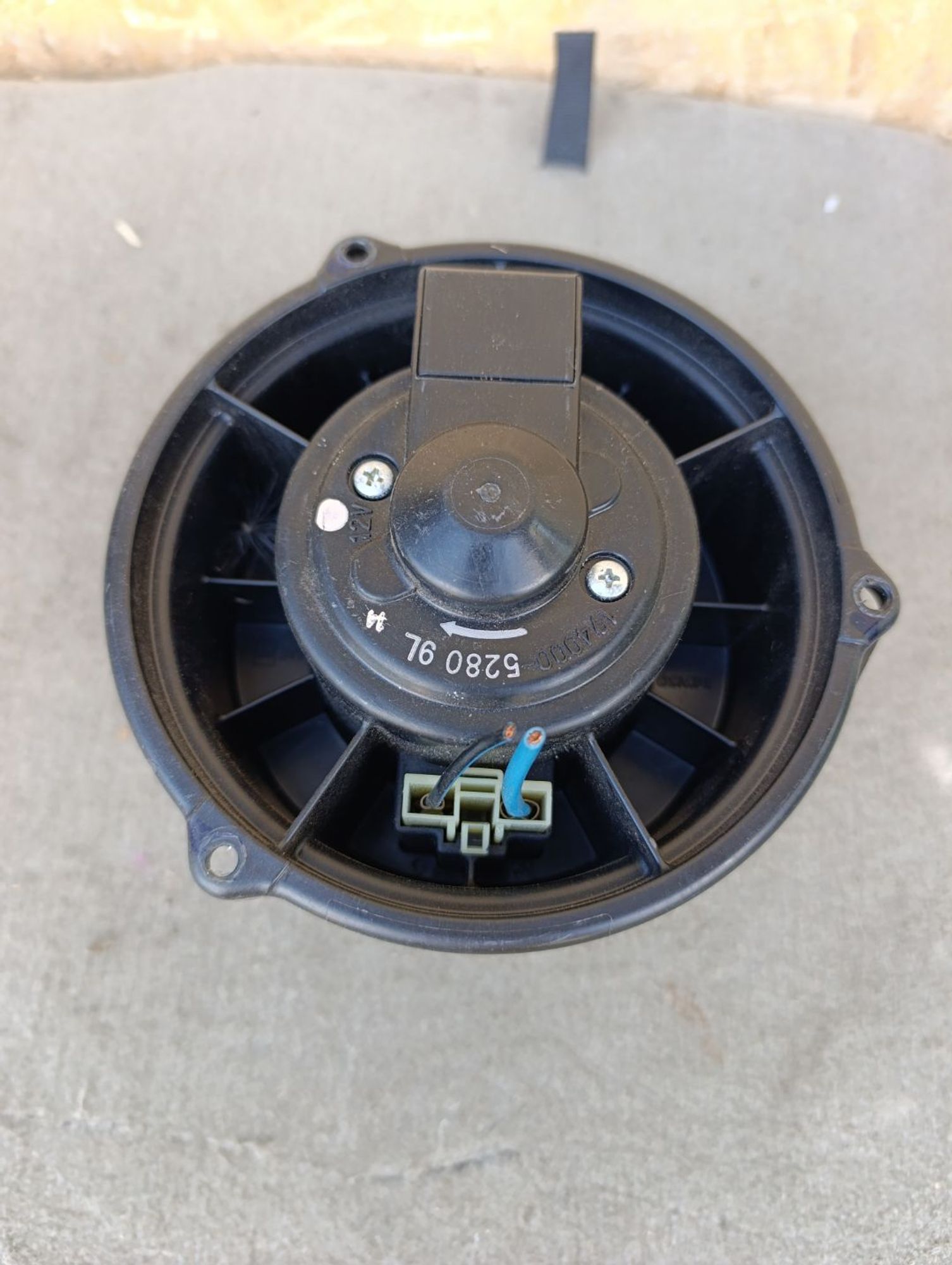 https://ycs.partsauto.market/partsauto-images/thmbs/userImages/d9b05010c61782443e0b3e264cf05921/part/d57827c0-d79d-4cf2-bbb6-0f834b5e3034_1785418470435.jpg