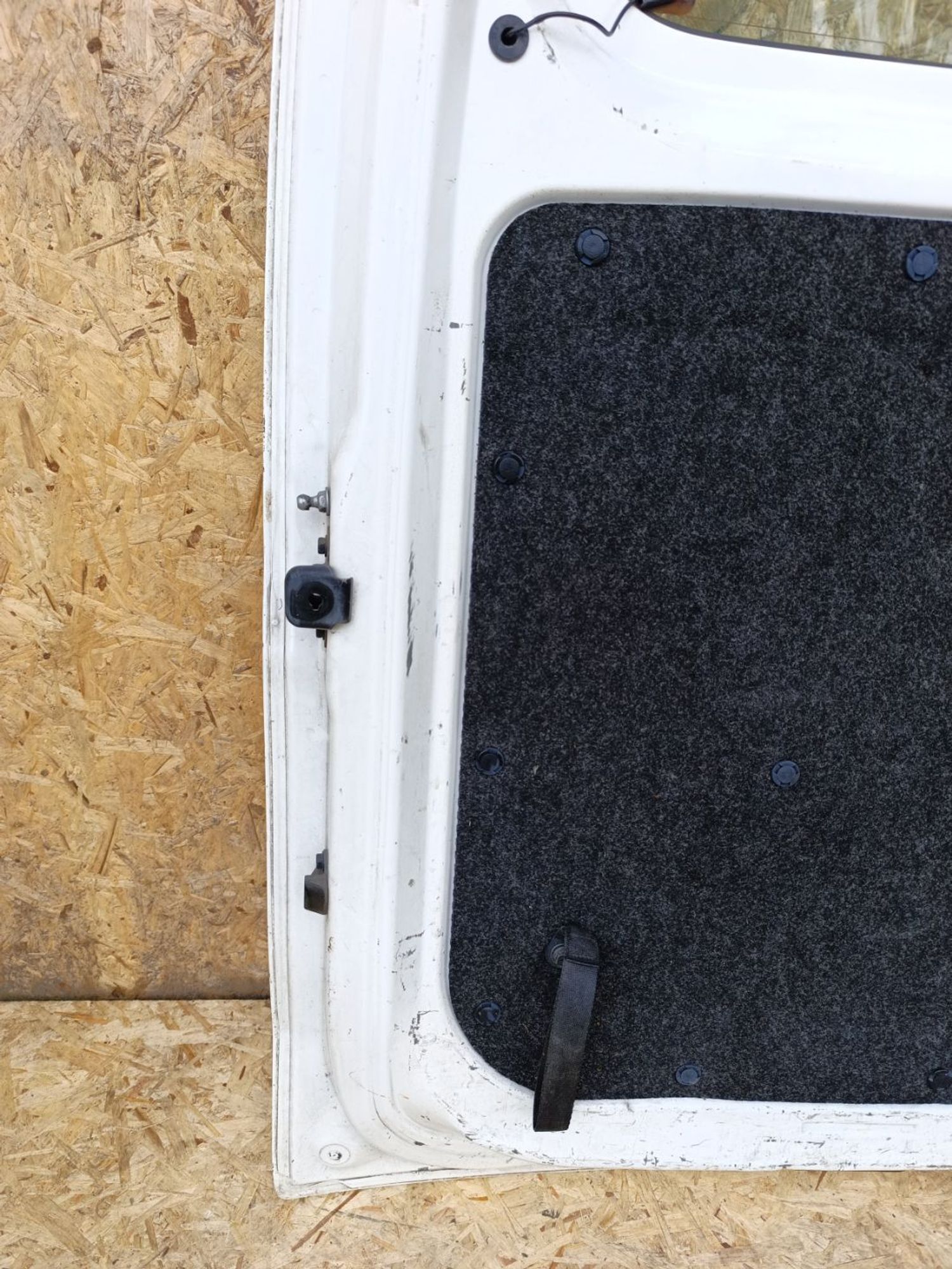 https://ycs.partsauto.market/partsauto-images/thmbs/userImages/d9b05010c61782443e0b3e264cf05921/part/d6615c92-23a4-4b37-ab35-2e97ef4c01ef_1781965804037.jpg