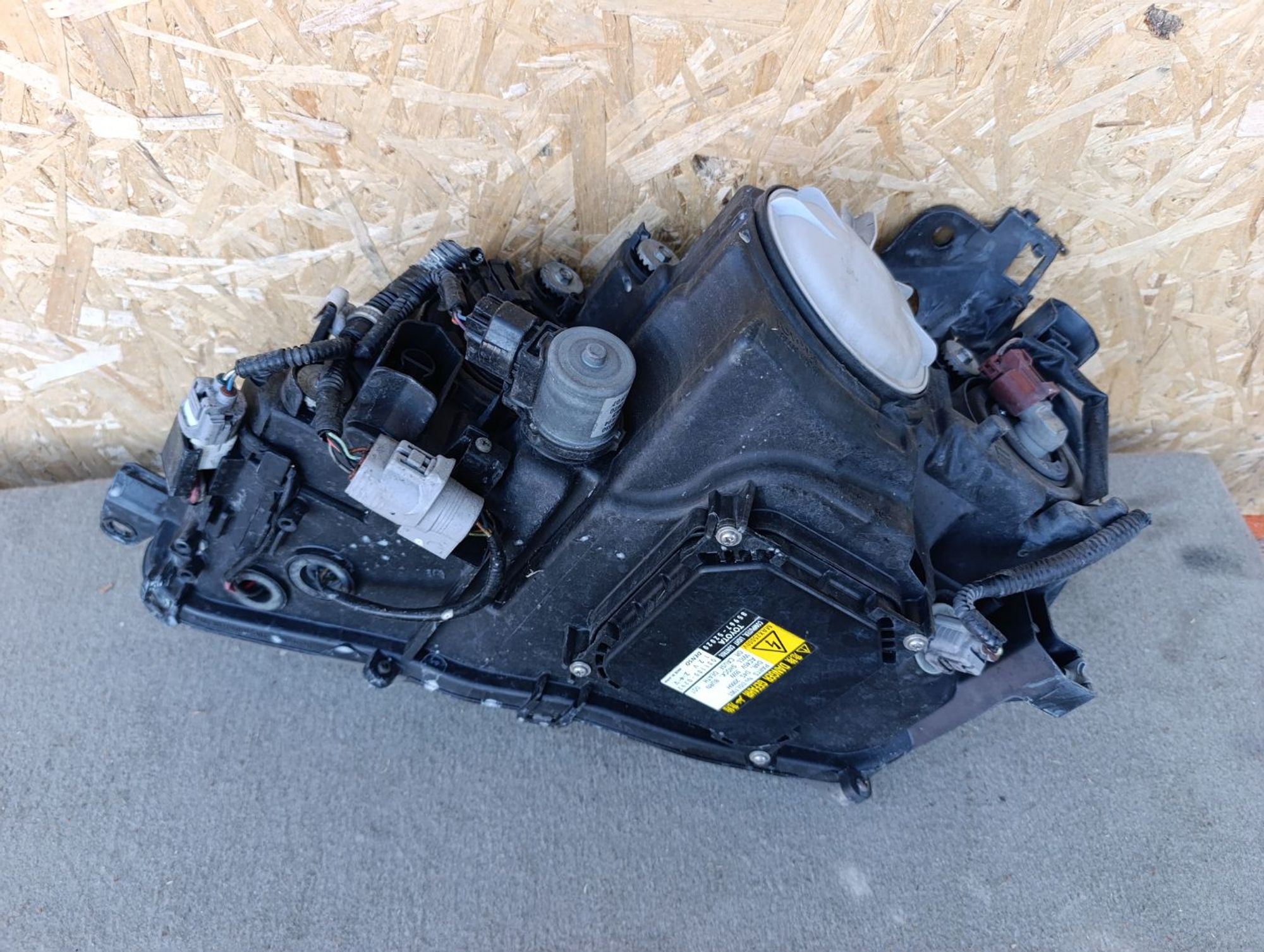 https://ycs.partsauto.market/partsauto-images/thmbs/userImages/d9b05010c61782443e0b3e264cf05921/part/d72087ef-f53f-4423-9dd7-7e78e8113de9_1785337841891.jpg