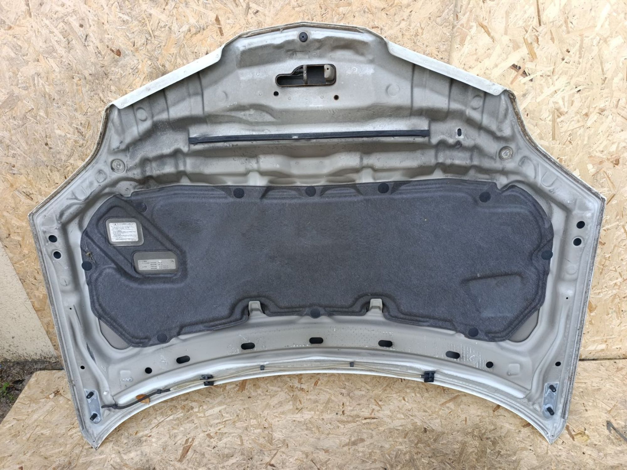 https://ycs.partsauto.market/partsauto-images/thmbs/userImages/d9b05010c61782443e0b3e264cf05921/part/d79d1a63-7e28-4768-9df3-5a91b68548e6_1781876659336.jpg