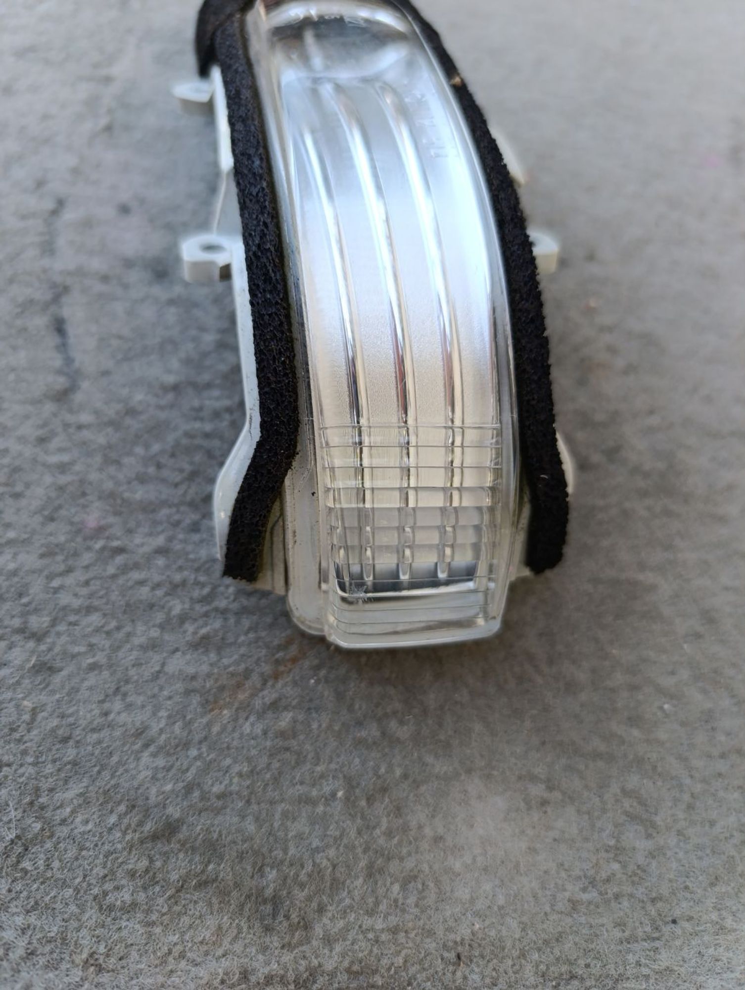 Повторитель поворота в зеркало Toyota Isis znm10, 900 рублей, Ленина