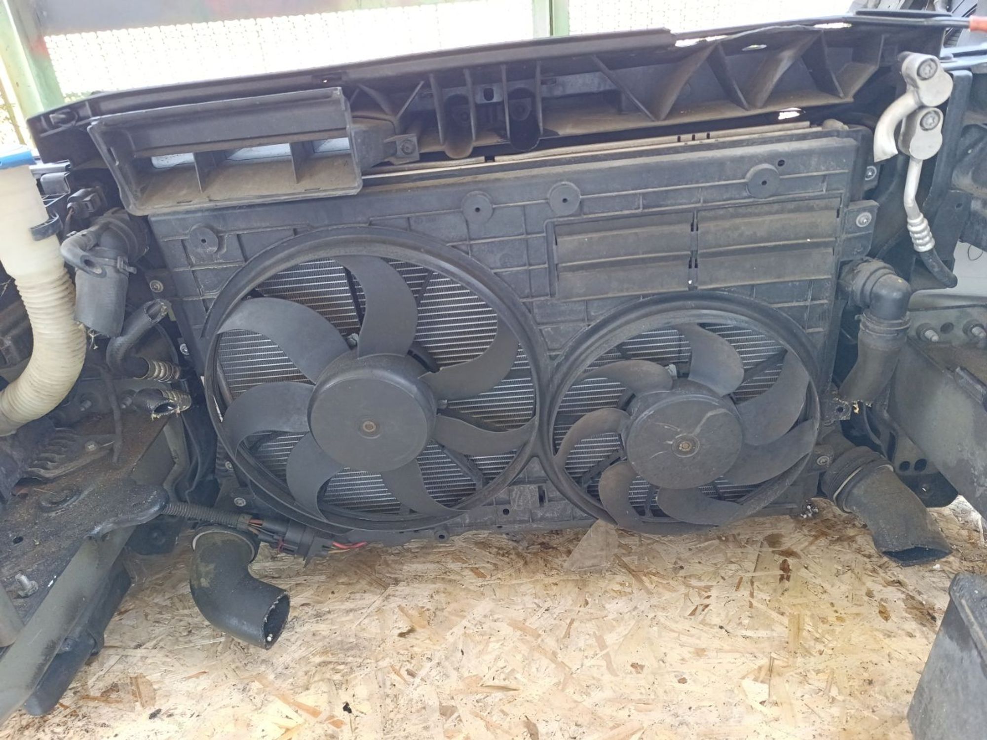 https://ycs.partsauto.market/partsauto-images/thmbs/userImages/d9b05010c61782443e0b3e264cf05921/part/d94f28e3-9ec0-45df-9ac7-01529a85bdc5_1781167326321.jpg