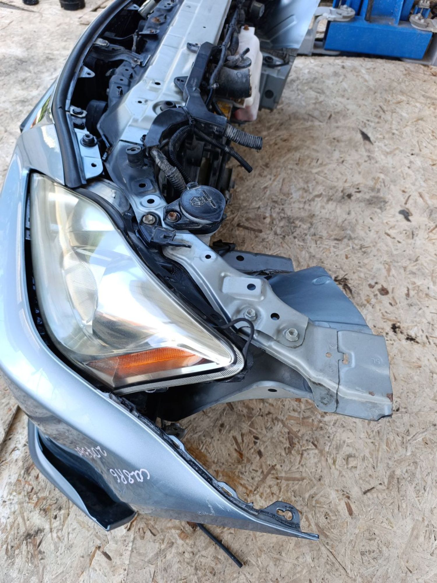 https://ycs.partsauto.market/partsauto-images/thmbs/userImages/d9b05010c61782443e0b3e264cf05921/part/dbed0911-151b-464c-8b1c-9b5ea23abcaa_1781250164167.jpg