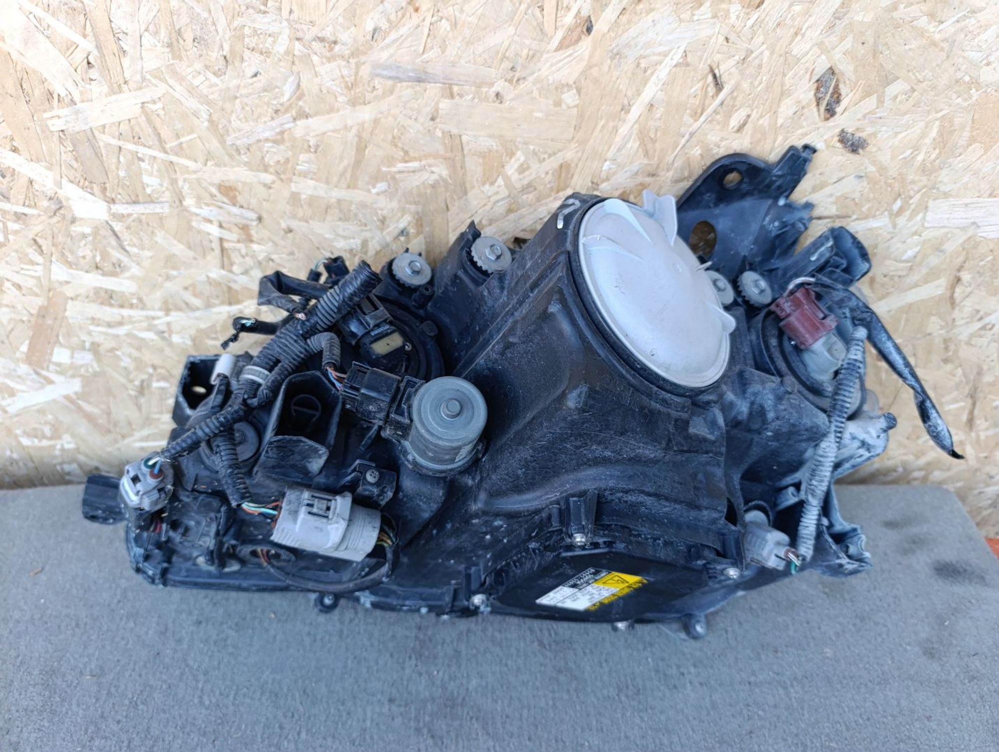 https://ycs.partsauto.market/partsauto-images/thmbs/userImages/d9b05010c61782443e0b3e264cf05921/part/dcbcebcd-87aa-4a54-9128-cefafe1d414c_1785337803167.jpg