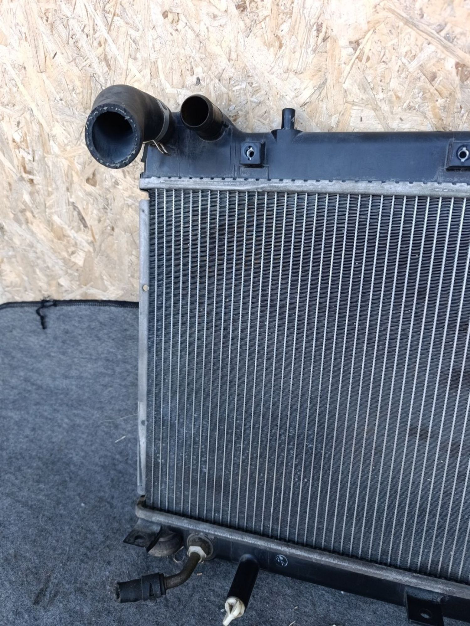 https://ycs.partsauto.market/partsauto-images/thmbs/userImages/d9b05010c61782443e0b3e264cf05921/part/dce64c46-bff2-423b-8af4-d11e83726746_1781624303120.jpg