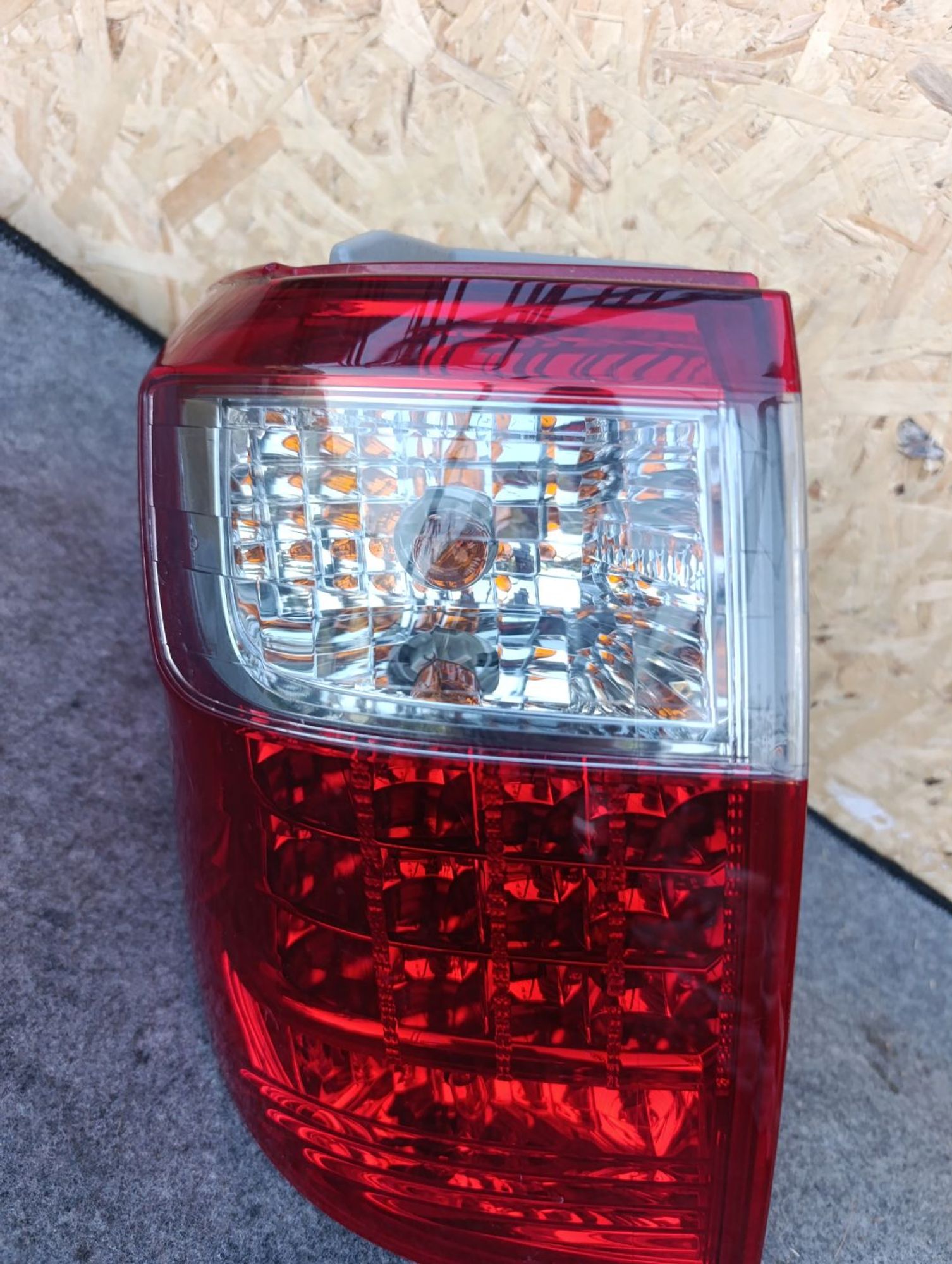 https://ycs.partsauto.market/partsauto-images/thmbs/userImages/d9b05010c61782443e0b3e264cf05921/part/de78c158-094f-4a17-b653-2fad07961288_1783439742184.jpg