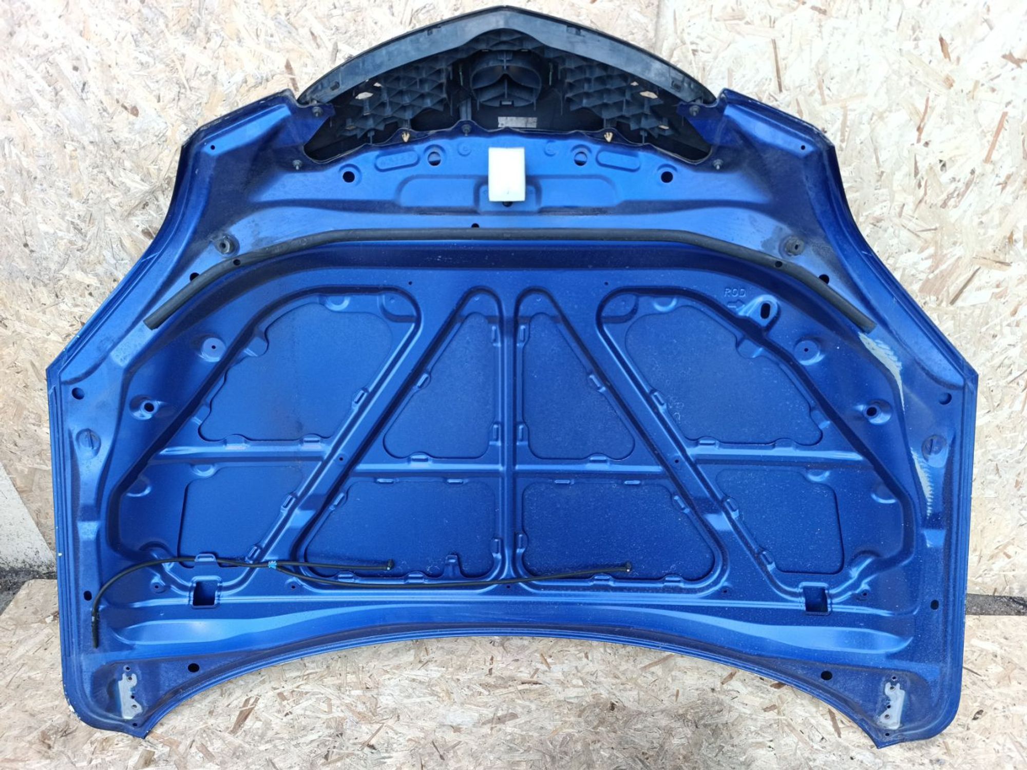 https://ycs.partsauto.market/partsauto-images/thmbs/userImages/d9b05010c61782443e0b3e264cf05921/part/e00c5a17-0741-4eba-9ce2-f63000940894_1781707847365.jpg