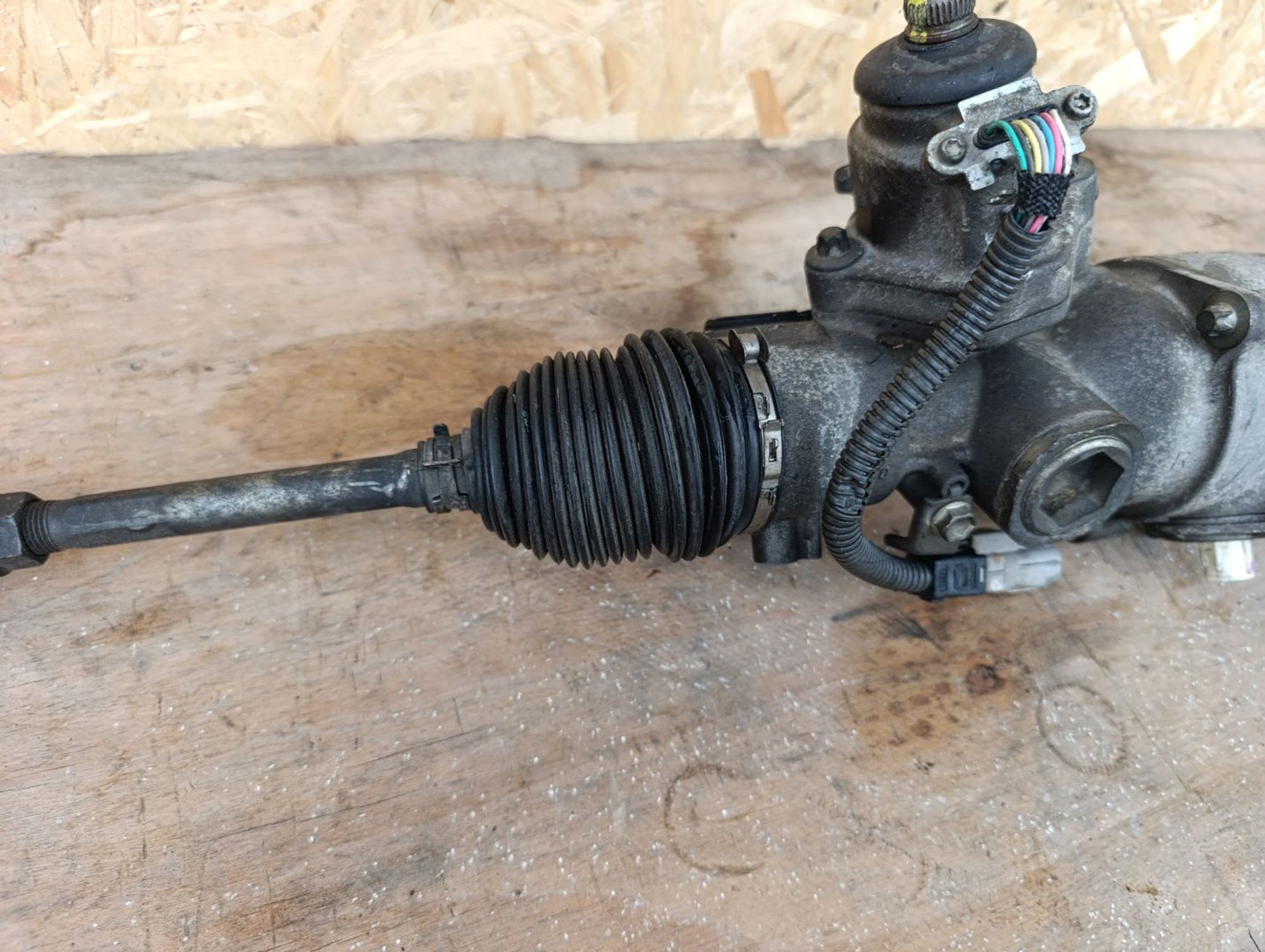 https://ycs.partsauto.market/partsauto-images/thmbs/userImages/d9b05010c61782443e0b3e264cf05921/part/e15d3b34-b2d7-4c1f-8ff7-2c3bae5b275c_1784214104801.jpg