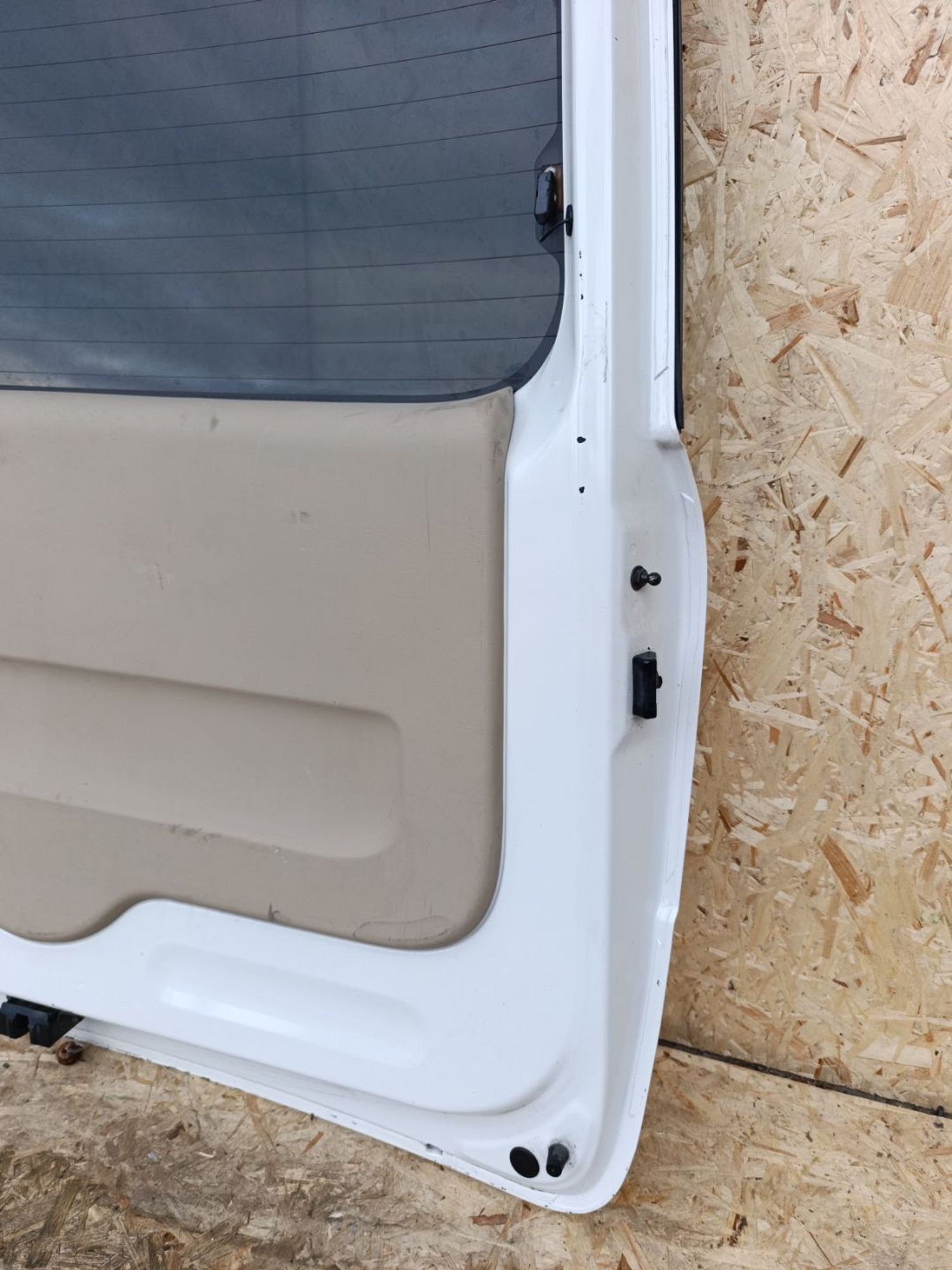 https://ycs.partsauto.market/partsauto-images/thmbs/userImages/d9b05010c61782443e0b3e264cf05921/part/e1b3f428-4173-43a3-b68a-5e8ed1b1059b_1781970081178.jpg